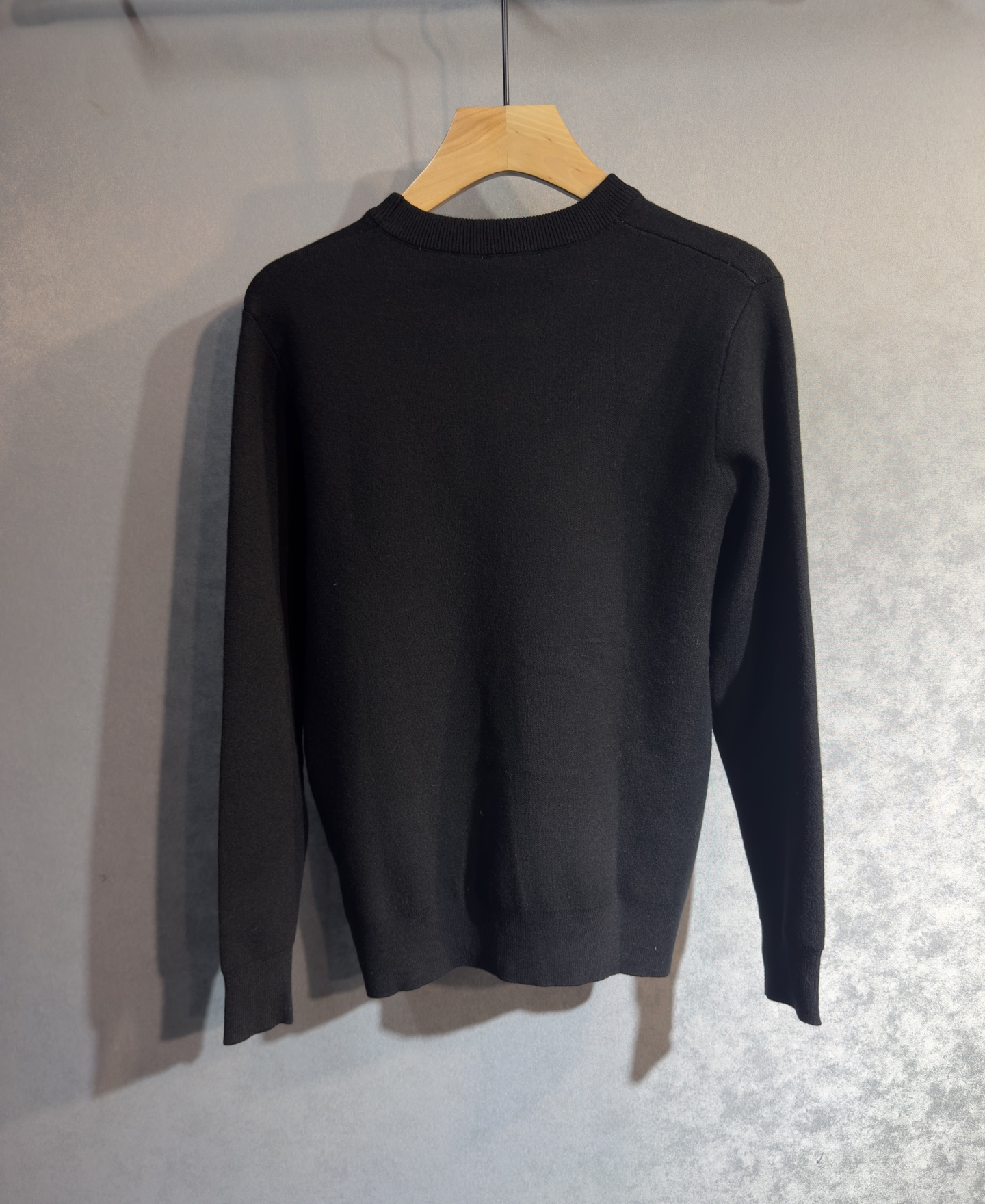 🔥🔥LOEWE 罗意威 2025秋冬新款羊毛毛衣 高品质意大利进口羊毛混纺面料，高密度针织，时尚百搭毛衣