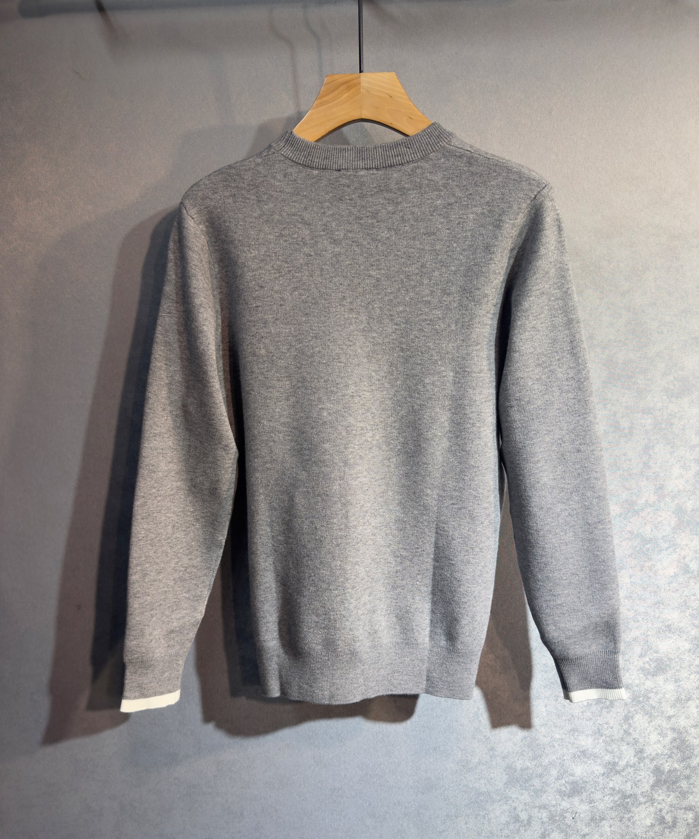 🔥🔥LOEWE 罗意威 2025秋冬新款羊毛毛衣 高品质意大利进口羊毛混纺面料，高密度针织，时尚百搭毛衣