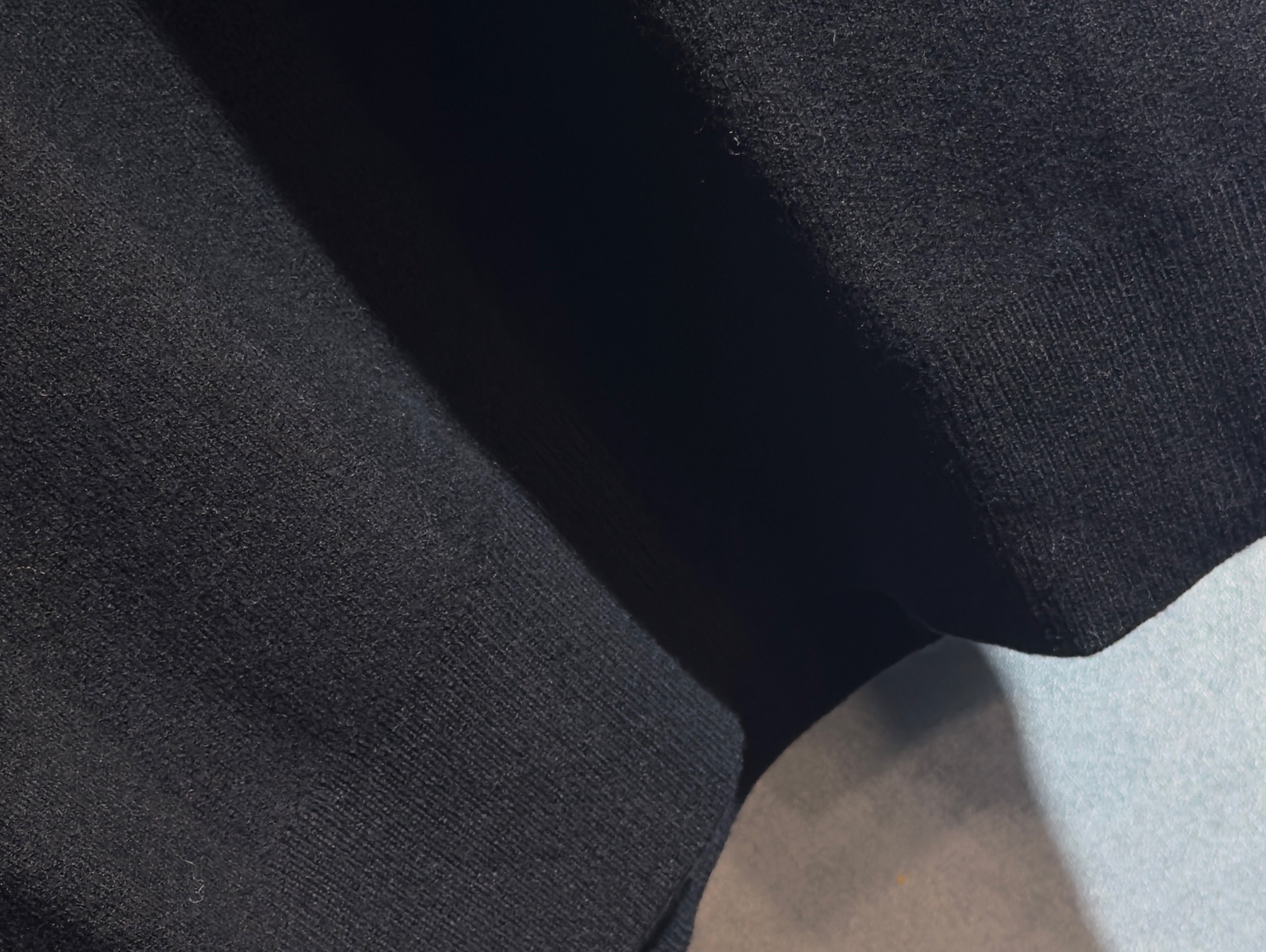 🔥🔥LOEWE 罗意威 2025秋冬新款羊毛毛衣 高品质意大利进口羊毛混纺面料，高密度针织，时尚百搭毛衣