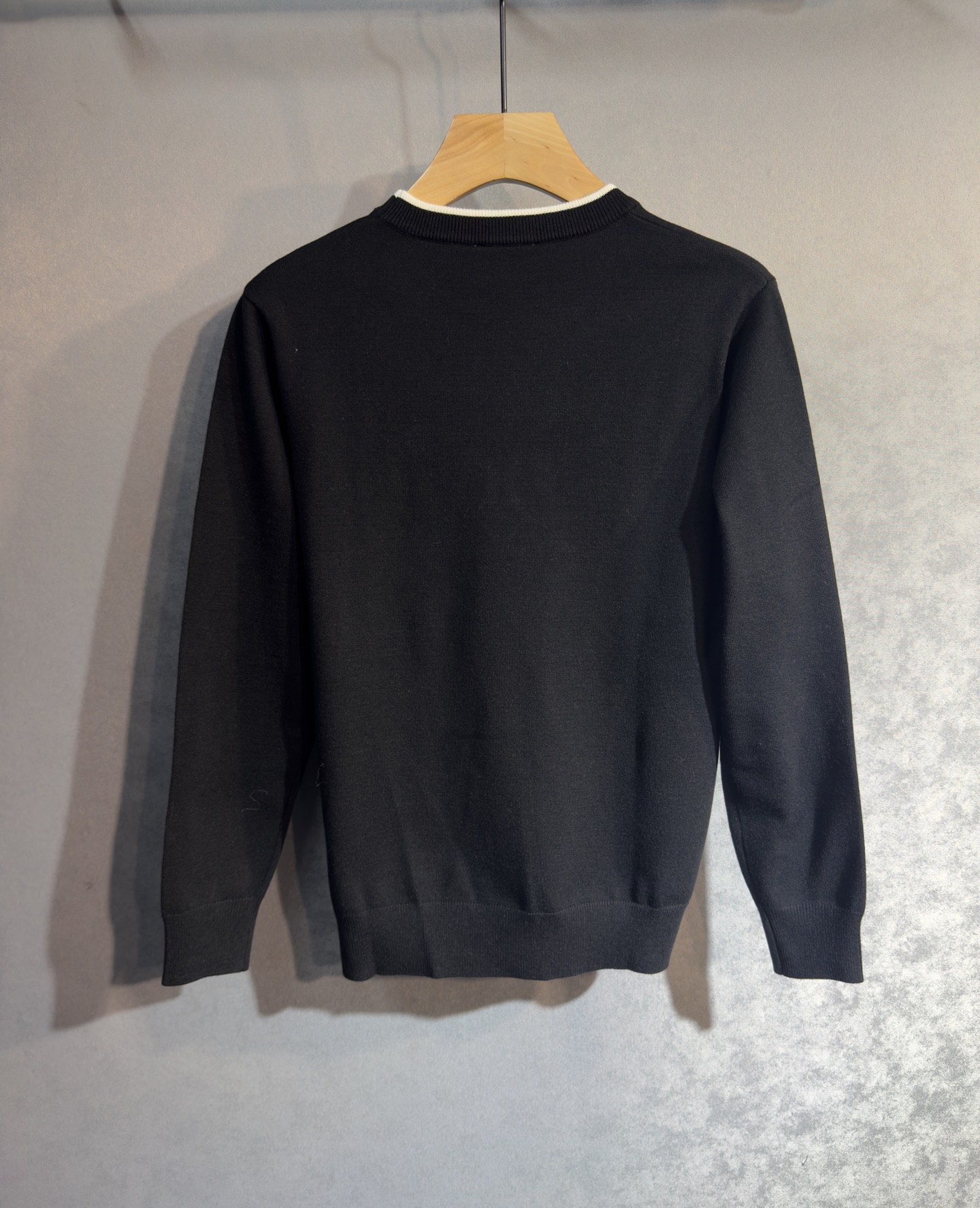 🔥🔥LOEWE 罗意威 2025秋冬新款羊毛毛衣 高品质意大利进口羊毛混纺面料，高密度针织，时尚百搭毛衣