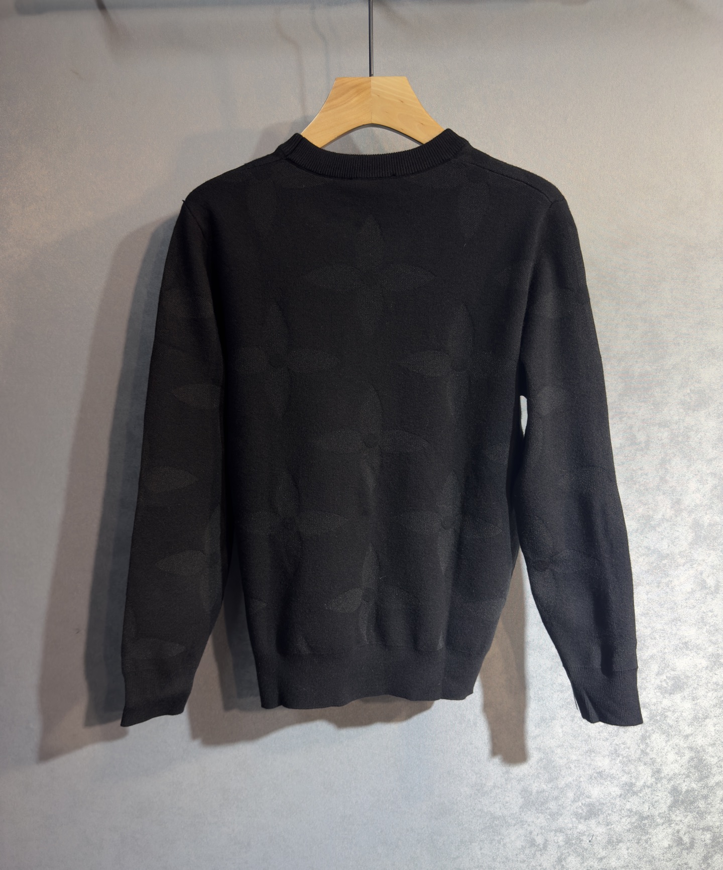 🔥LV 路易威登 2025秋冬新款羊毛毛衣 高品质意大利进口羊毛混纺面料，高密度针织，时尚百搭毛衣，帅气