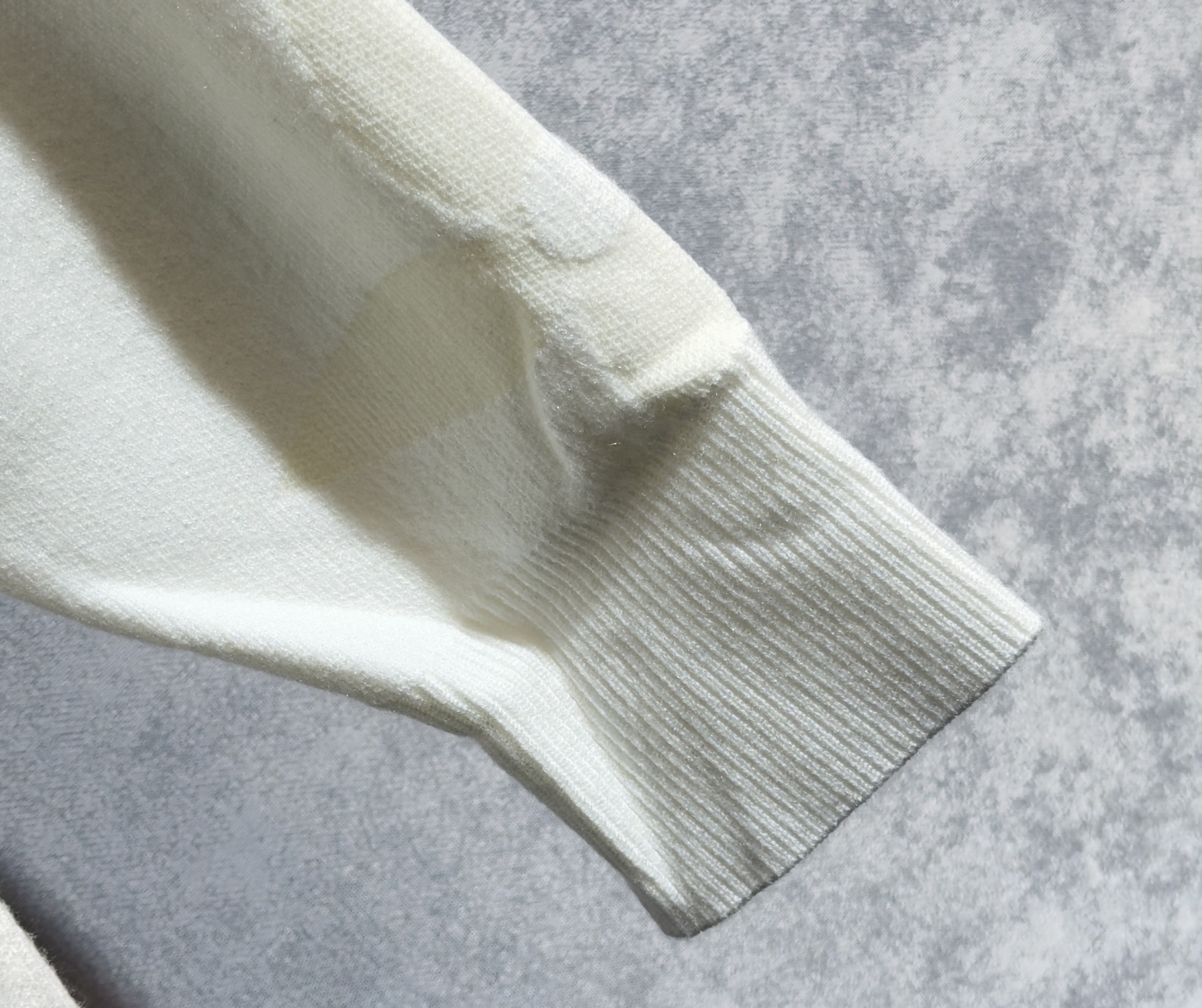 🔥LV 路易威登 2025秋冬新款羊毛毛衣 高品质意大利进口羊毛混纺面料，高密度针织，时尚百搭毛衣，帅气