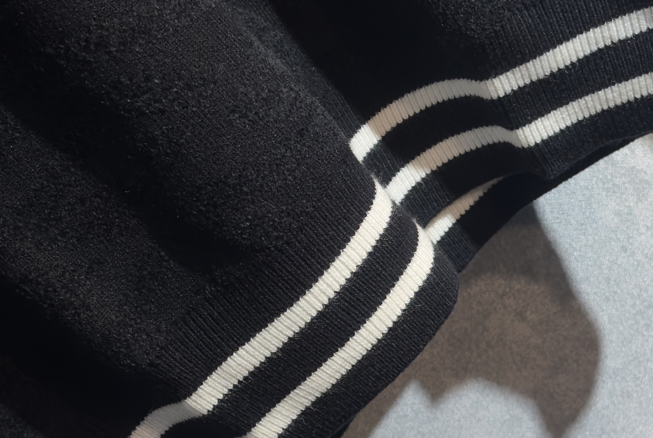 🔥FENDI 芬迪 2025秋冬新款羊毛毛衣 高品质意大利进口羊毛混纺面料，高密度针织，时尚百搭毛衣，帅