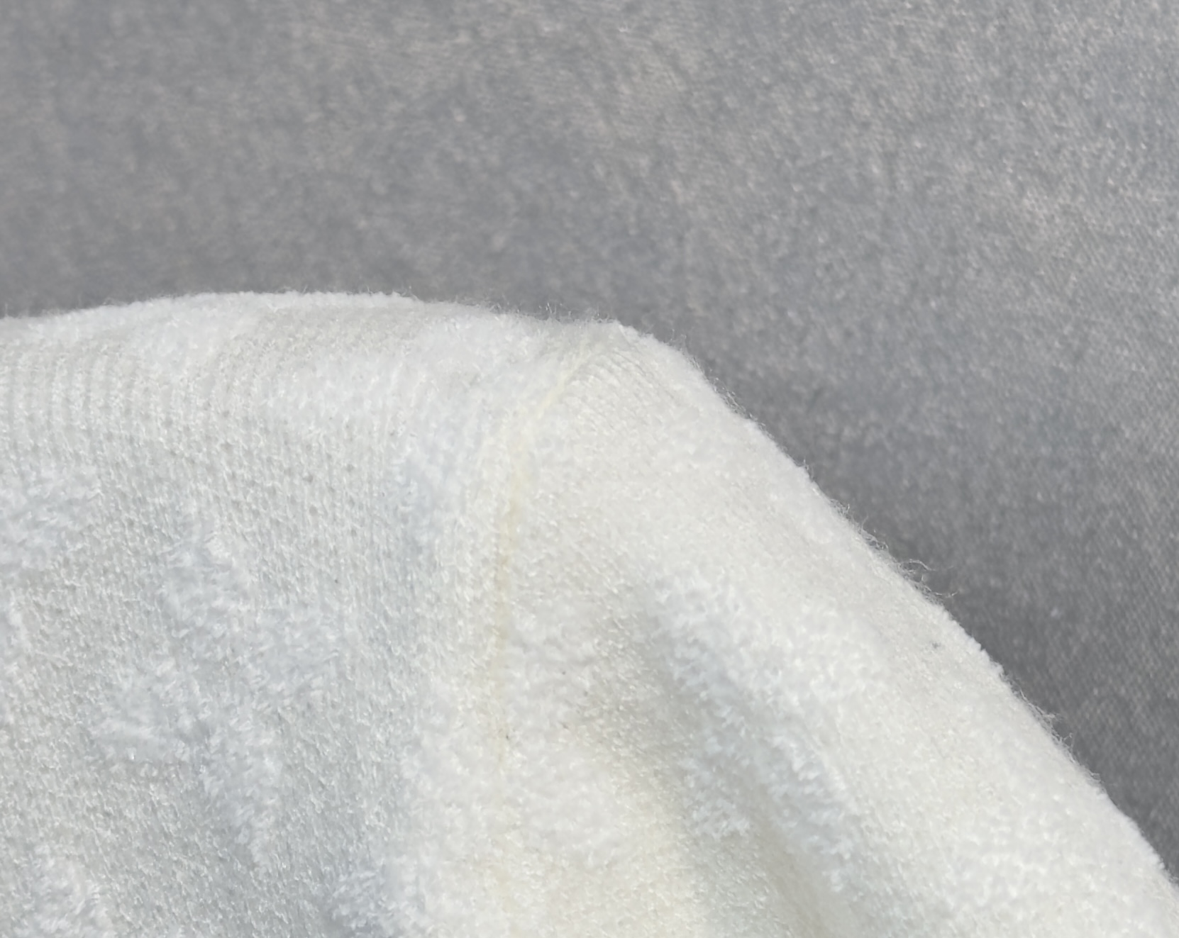 🔥LV 路易威登 2025秋冬新款羊毛毛衣 高品质意大利进口羊毛混纺面料，高密度针织，时尚百搭毛衣，帅气