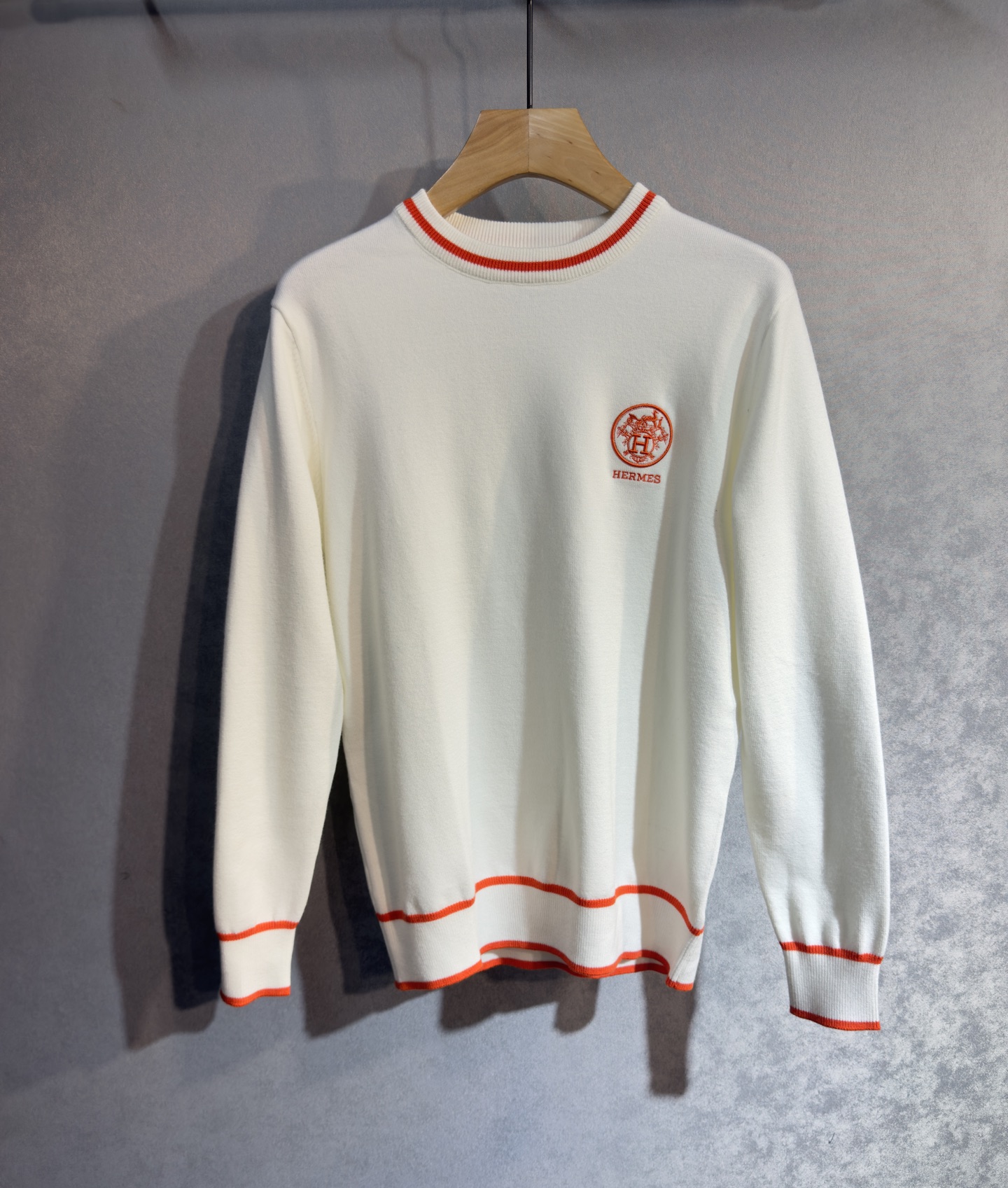 🔥HERMES 爱马仕 2025秋冬新款羊毛毛衣 高品质意大利进口羊毛混纺面料，高密度针织，时尚百搭毛衣