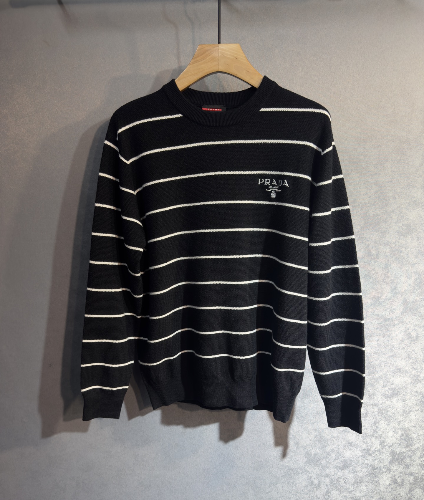 🔥🔥LOEWE 罗意威 2025秋冬新款羊毛毛衣 高品质意大利进口羊毛混纺面料，高密度针织，时尚百搭毛衣