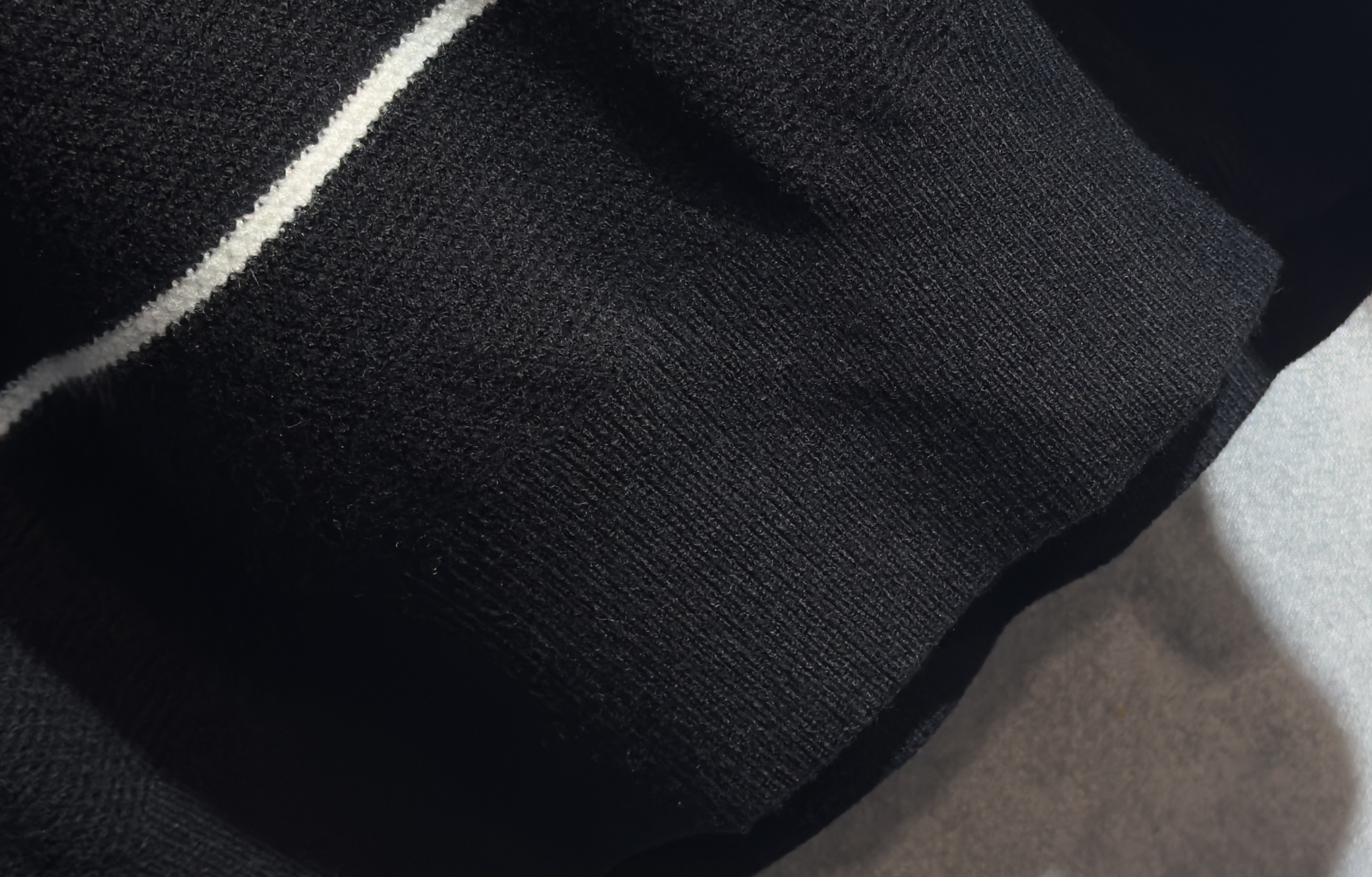 🔥🔥LOEWE 罗意威 2025秋冬新款羊毛毛衣 高品质意大利进口羊毛混纺面料，高密度针织，时尚百搭毛衣