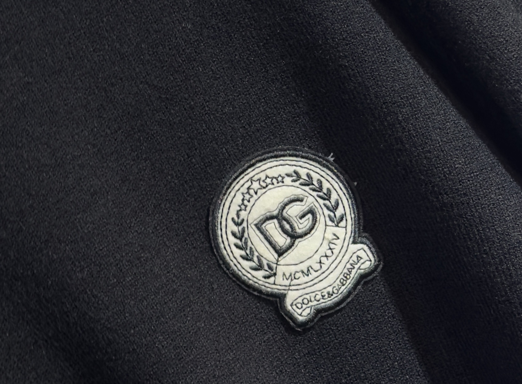 🔥D&G 杜嘉班纳2025秋冬新款小高领毛衣 高品质定制羊绒混纺面料，透气舒适，高密度制作，时尚百搭，小