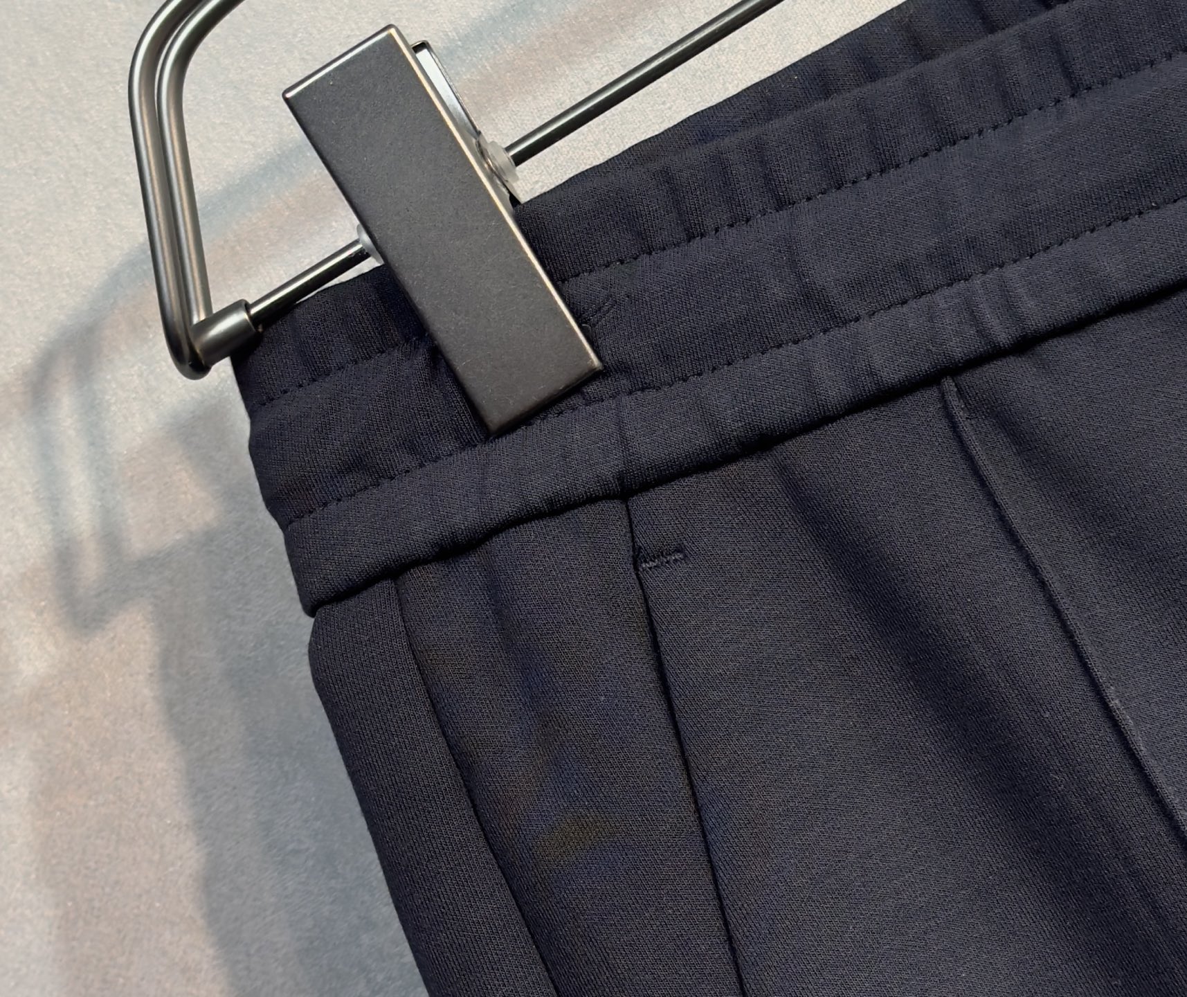 🔥ZEGNA 杰尼亚 25年秋冬新款休闲裤 品牌经典系列 休闲运动皆可 采用意大利进口精梳棉面料 舒适度