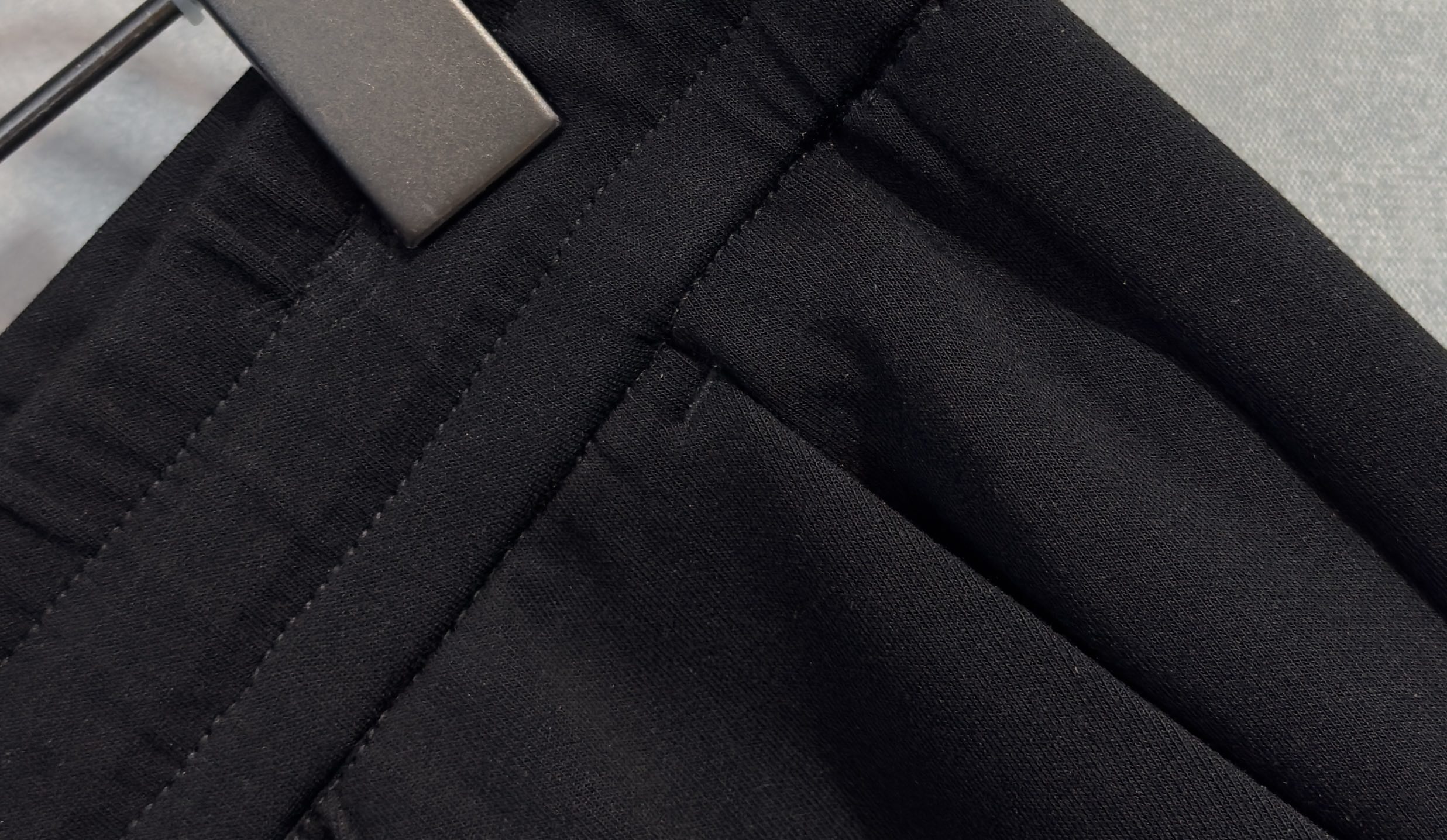 🔥ZEGNA 杰尼亚 25年秋冬新款休闲裤 品牌经典系列 休闲运动皆可 采用意大利进口精梳棉面料 舒适度