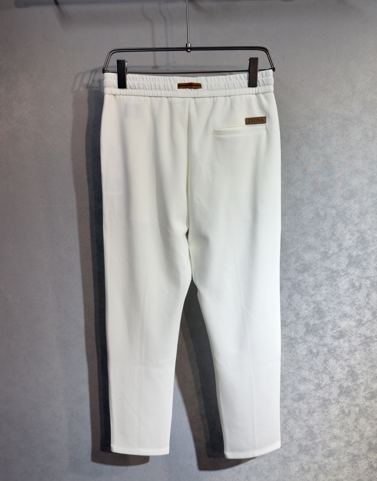 🔥ZEGNA 杰尼亚 25年秋冬新款休闲裤 品牌经典系列 休闲运动皆可 采用意大利进口精梳棉面料 舒适度