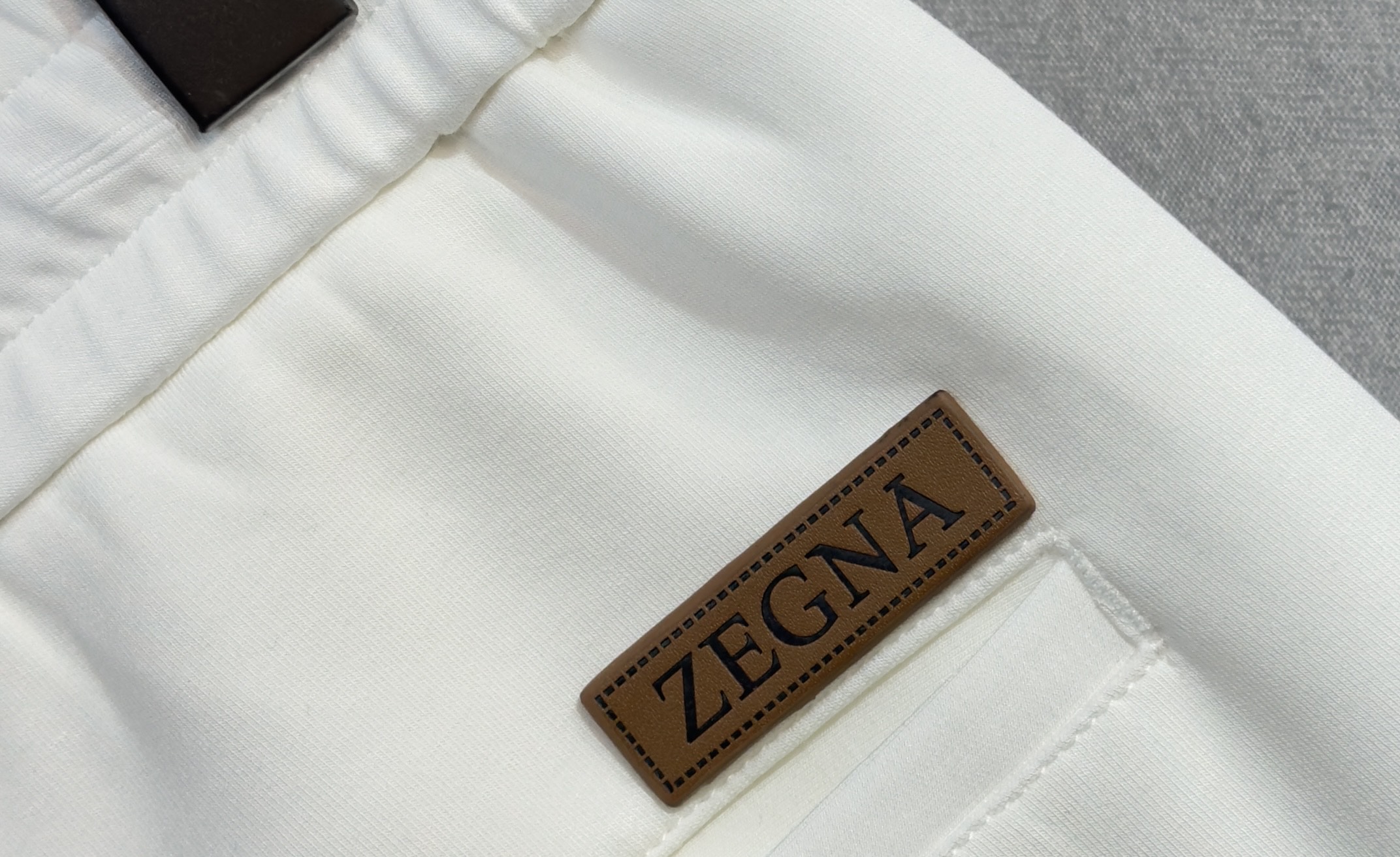 🔥ZEGNA 杰尼亚 25年秋冬新款休闲裤 品牌经典系列 休闲运动皆可 采用意大利进口精梳棉面料 舒适度