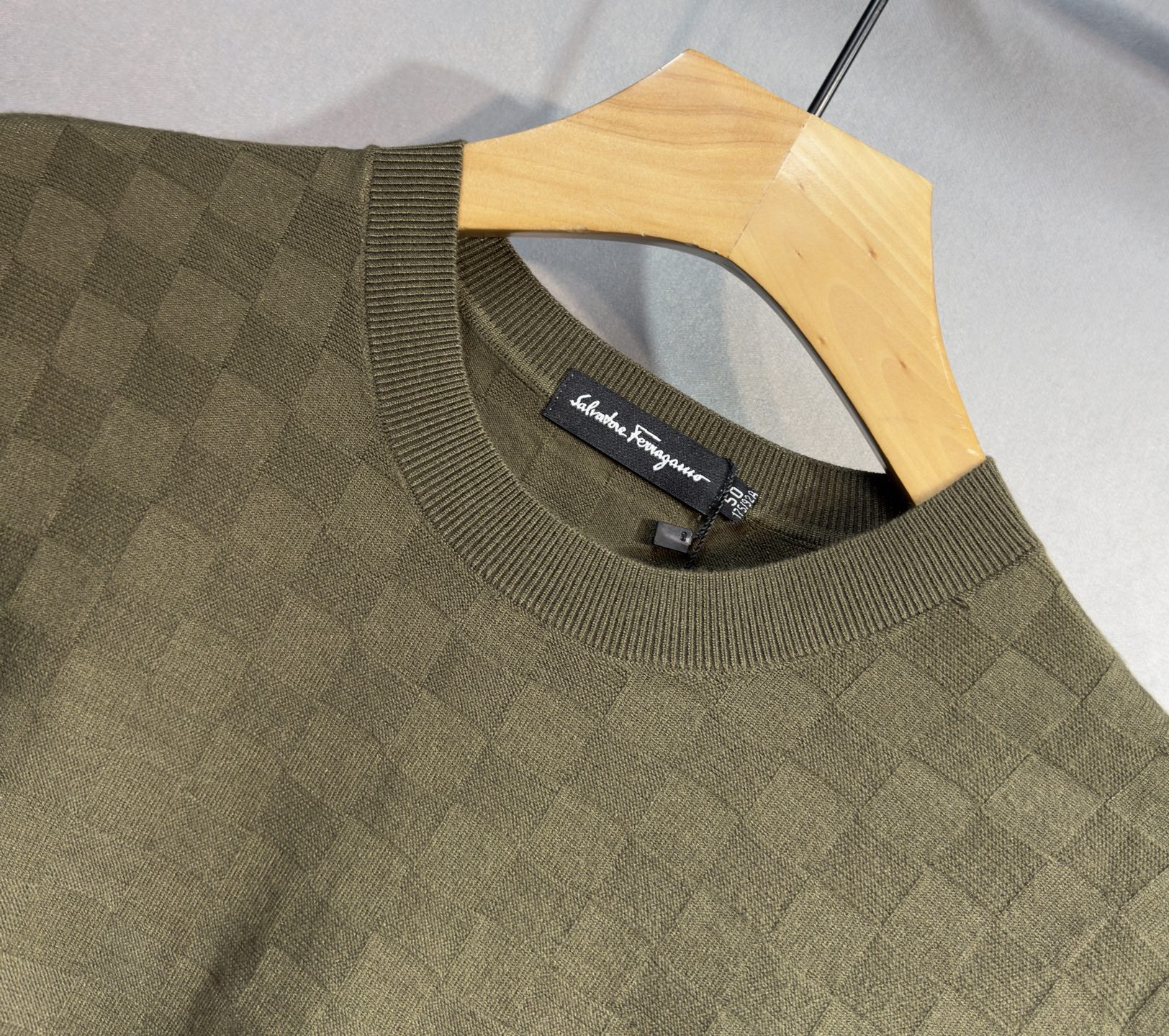 Ferragamo men Ferragamo 2025 New ， ， ， 。 Logo ， ， Hold ，518 ！ ： 。 ：M-4XL( ) — photo 3