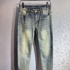 🔥 DIOR 迪奥 26年新款牛仔裤🔥专柜热销款 品味与价值共享 身穿着非常舒适 低调不失奢华 穿出去非 🔥 DIOR 迪奥 26年新款牛仔裤🔥专柜热销款 品味与价值共享 身穿着非常舒适 低调不失奢华 穿出去非