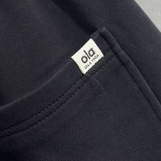 🔥ALO 26年新款休闲裤🔥专柜热销款 品味与价值共享 身穿着非常舒适 低调不失奢华 穿出去非常有档次 🔥ALO 26年新款休闲裤🔥专柜热销款 品味与价值共享 身穿着非常舒适 低调不失奢华 穿出去非常有档次