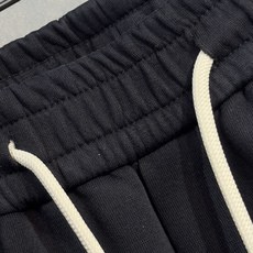 🔥ALO 26年新款休闲裤🔥专柜热销款 品味与价值共享 身穿着非常舒适 低调不失奢华 穿出去非常有档次 🔥ALO 26年新款休闲裤🔥专柜热销款 品味与价值共享 身穿着非常舒适 低调不失奢华 穿出去非常有档次