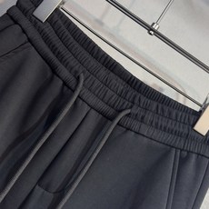 🔥CH 克罗心 26年新款休闲裤🔥专柜热销款 品味与价值共享 身穿着非常舒适 低调不失奢华 穿出去非常有 🔥CH 克罗心 26年新款休闲裤🔥专柜热销款 品味与价值共享 身穿着非常舒适 低调不失奢华 穿出去非常有