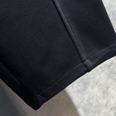 🔥BALENCIGA 巴黎世家 26年新款休闲裤🔥专柜热销款 品味与价值共享 身穿着非常舒适 低调不失奢 🔥BALENCIGA 巴黎世家 26年新款休闲裤🔥专柜热销款 品味与价值共享 身穿着非常舒适 低调不失奢