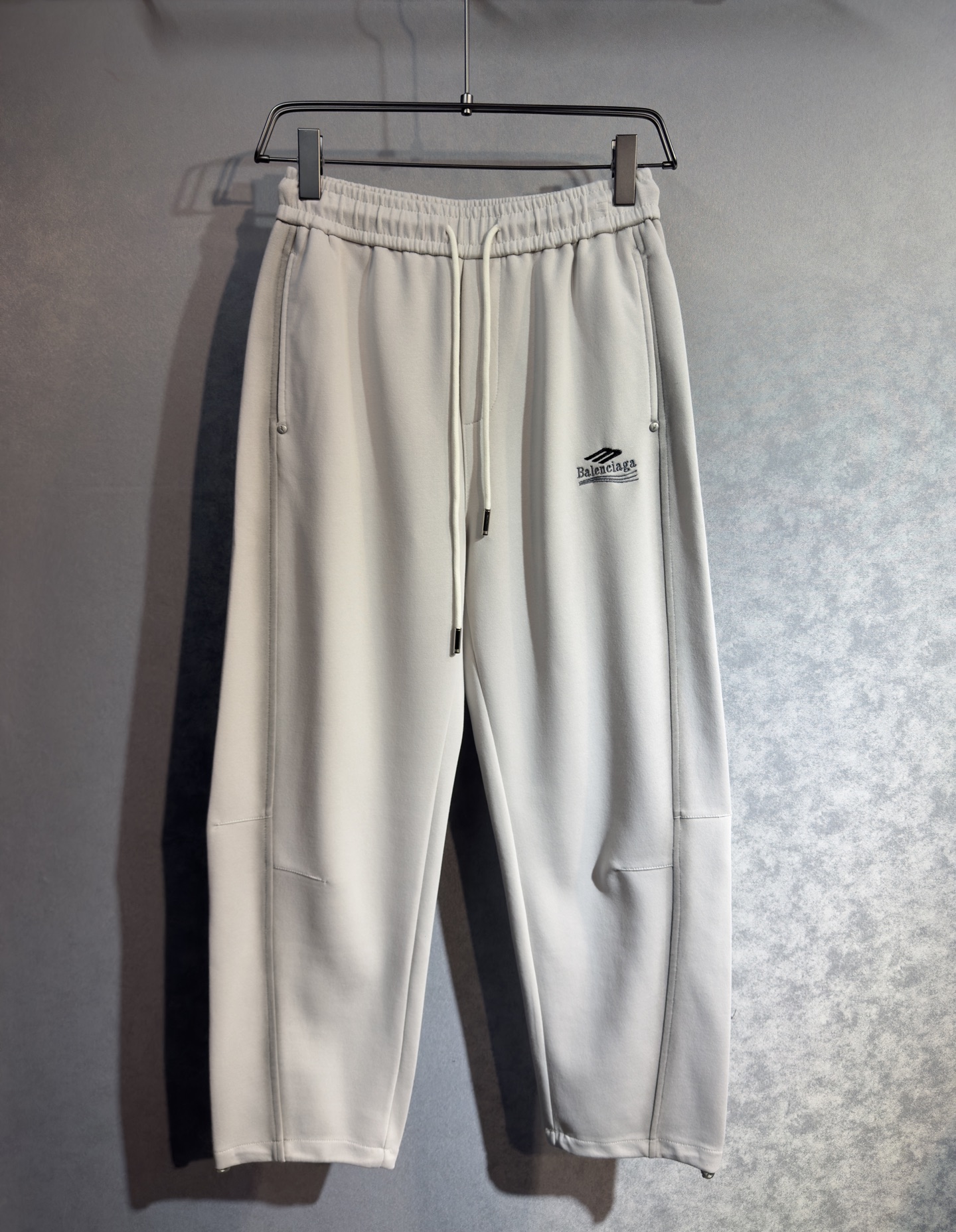 🔥BALENCIGA 巴黎世家 26年新款休闲裤🔥专柜热销款 品味与价值共享 身穿着非常舒适 低调不失奢