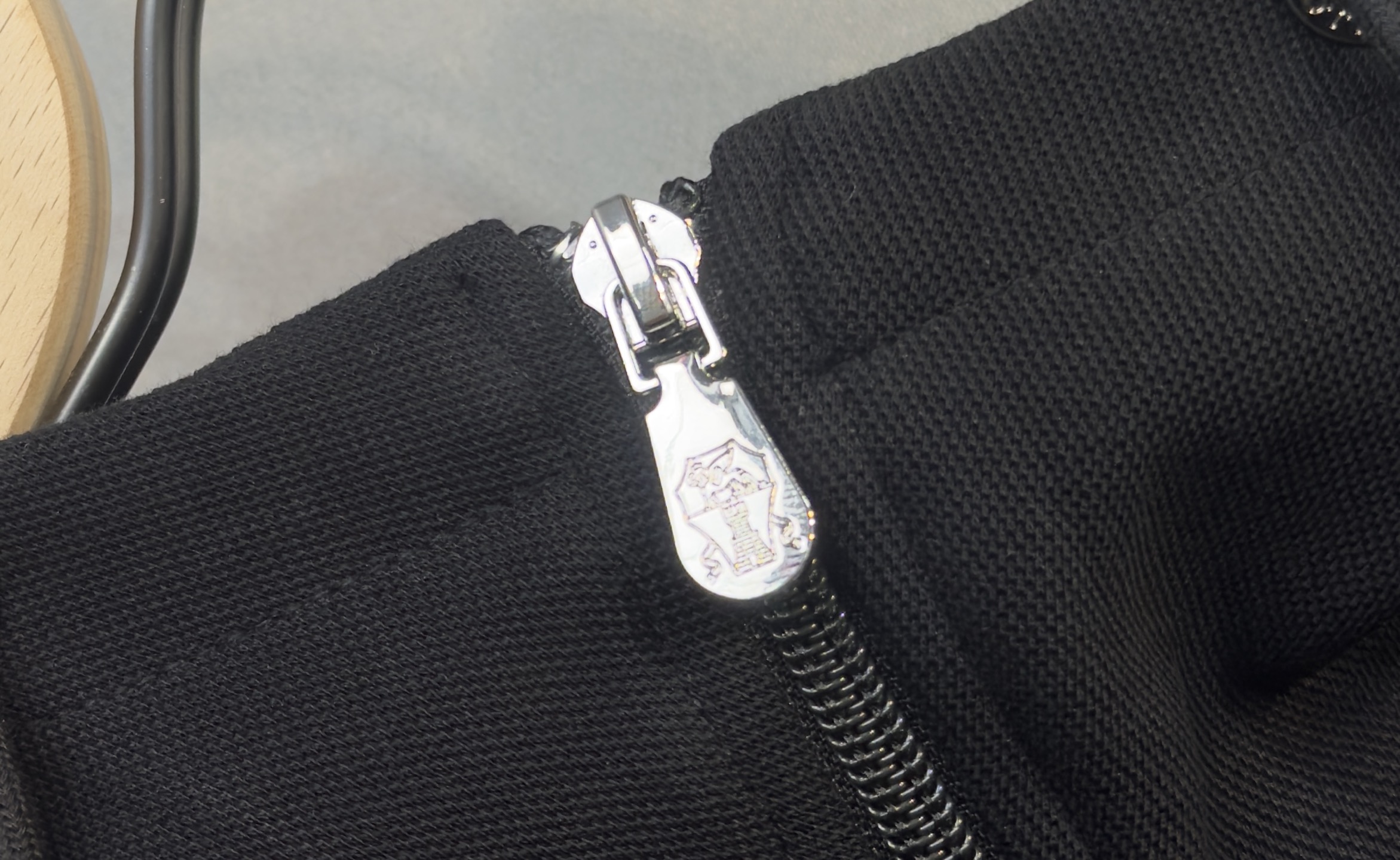 🔥 BC 2026新款男士休闲连帽卫衣外套！休闲帅气 连帽外套更是秋冬衣橱里必不可少的一件，百搭单品。胸