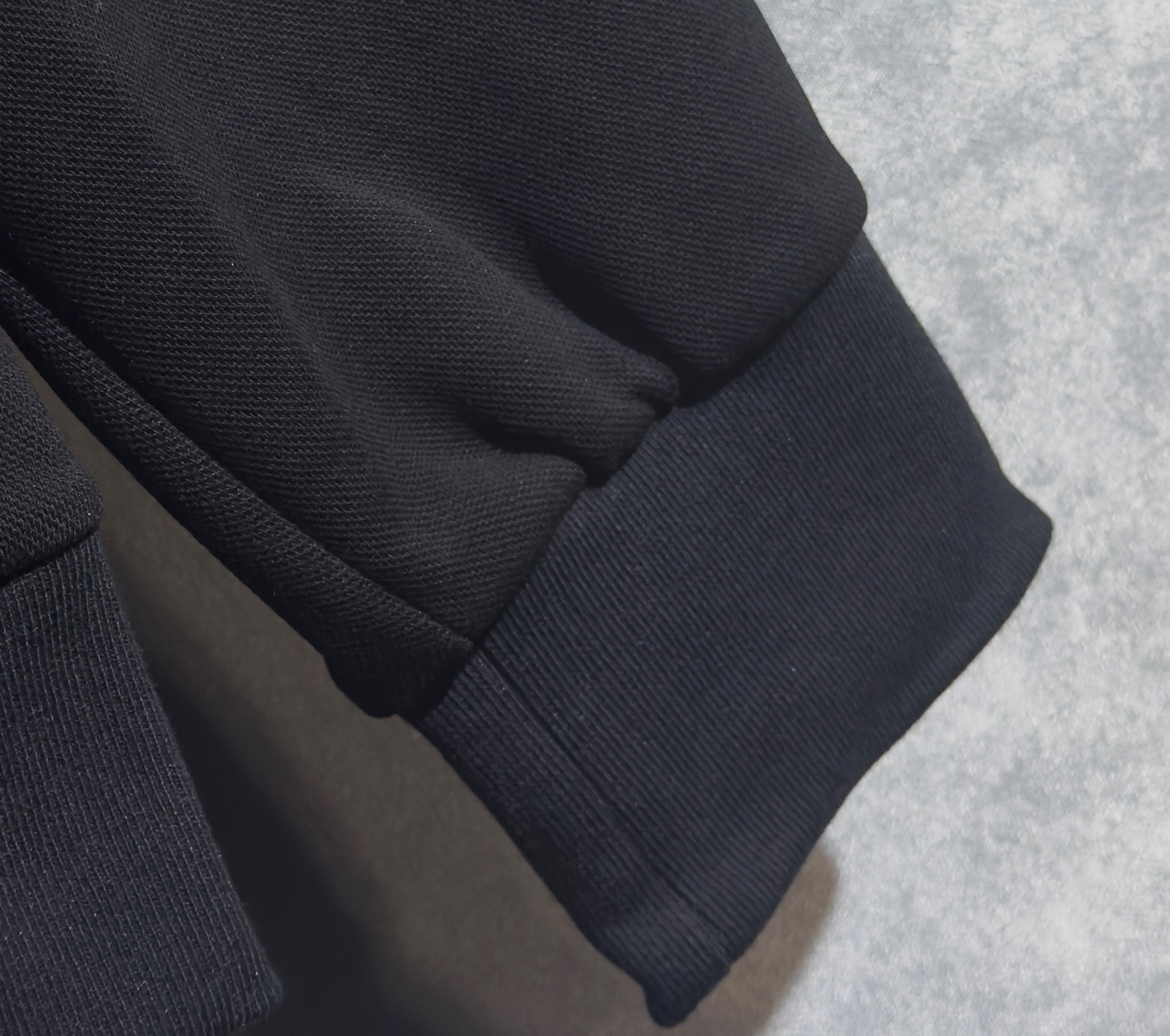 🔥 BC 2026新款男士休闲连帽卫衣外套！休闲帅气 连帽外套更是秋冬衣橱里必不可少的一件，百搭单品。胸