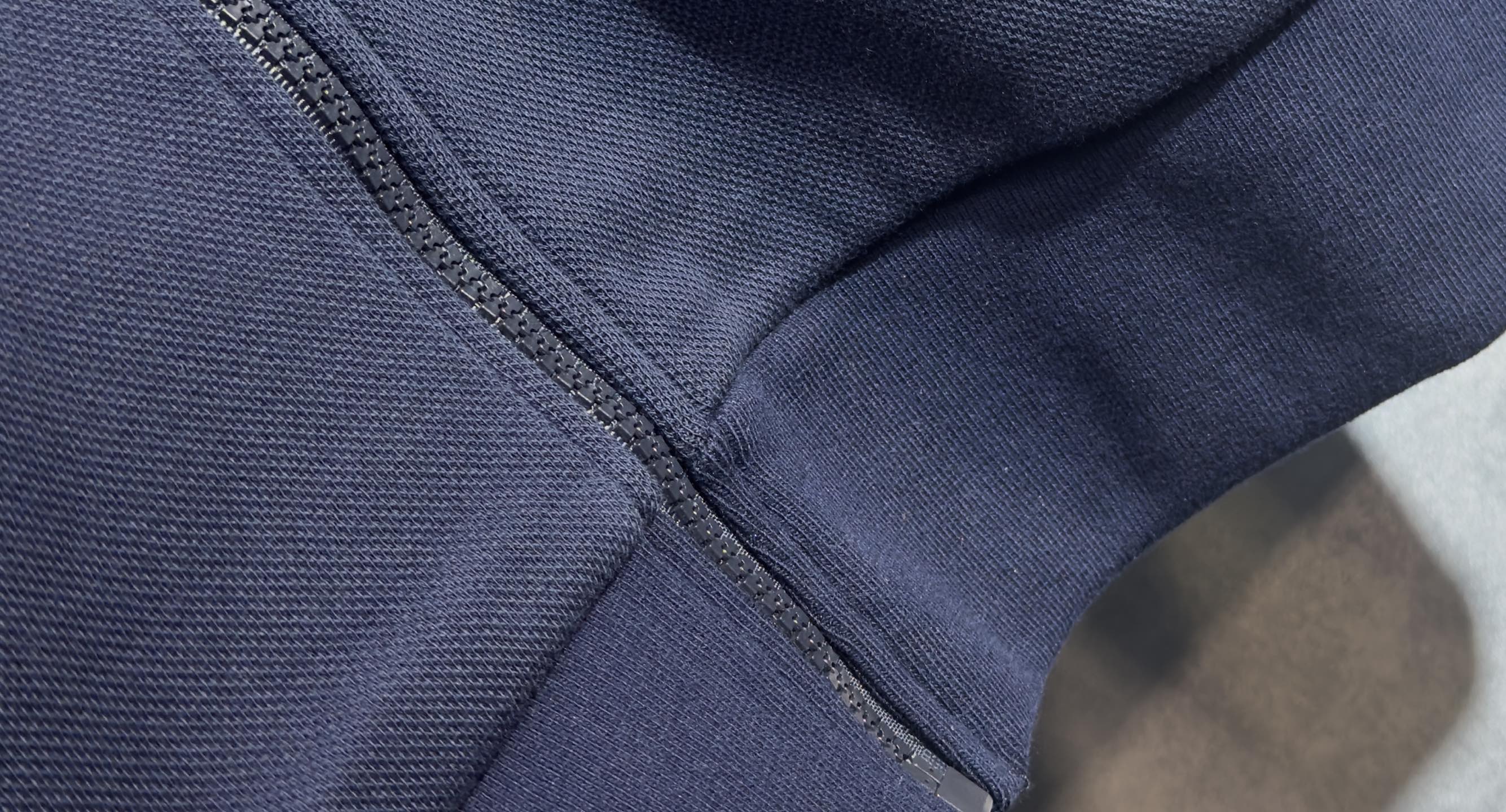 🔥 BC 2026新款男士休闲连帽卫衣外套！休闲帅气 连帽外套更是秋冬衣橱里必不可少的一件，百搭单品。胸