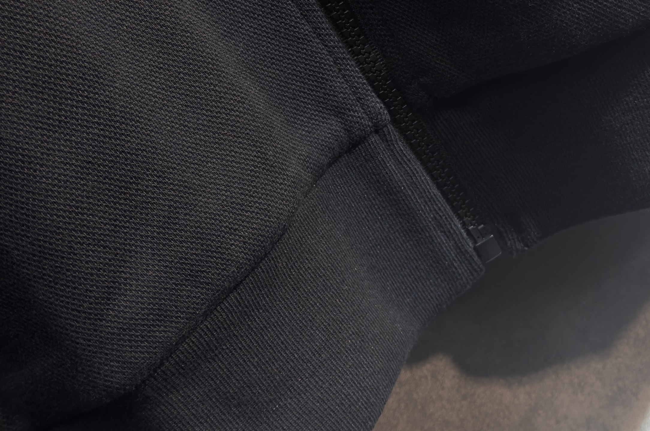 🔥ZEGNA 杰尼亚 2026新款男士休闲连帽卫衣外套！休闲帅气 连帽外套更是秋冬衣橱里必不可少的一件，