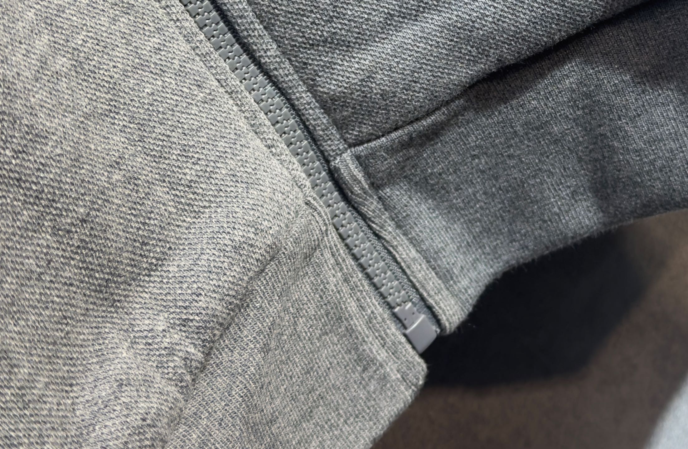 🔥 ZEGNA 杰尼亚 2026新款男士休闲连帽卫衣外套！休闲帅气 连帽外套更是秋冬衣橱里必不可少的一件