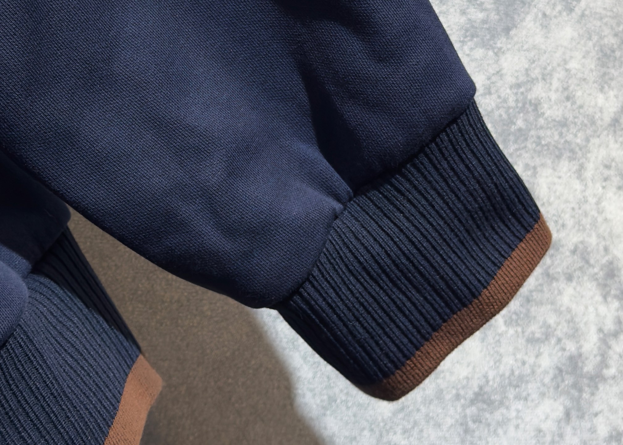 🔥Loro Piana 诺悠翩雅 2026新款男士休闲连帽卫衣外套！休闲帅气 连帽外套更是秋冬衣橱里必不