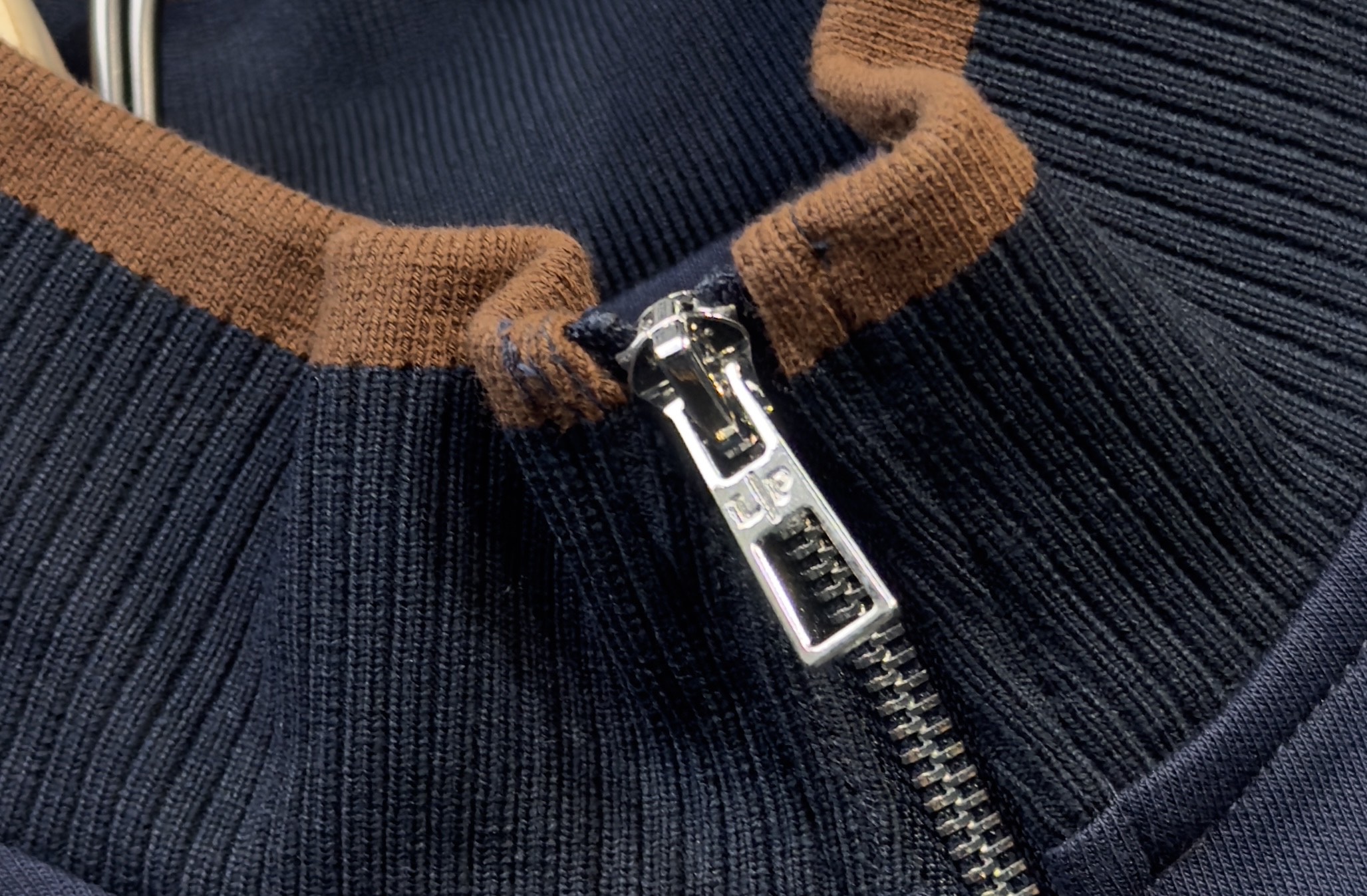 🔥Loro Piana 诺悠翩雅 2026新款男士休闲连帽卫衣外套！休闲帅气 连帽外套更是秋冬衣橱里必不