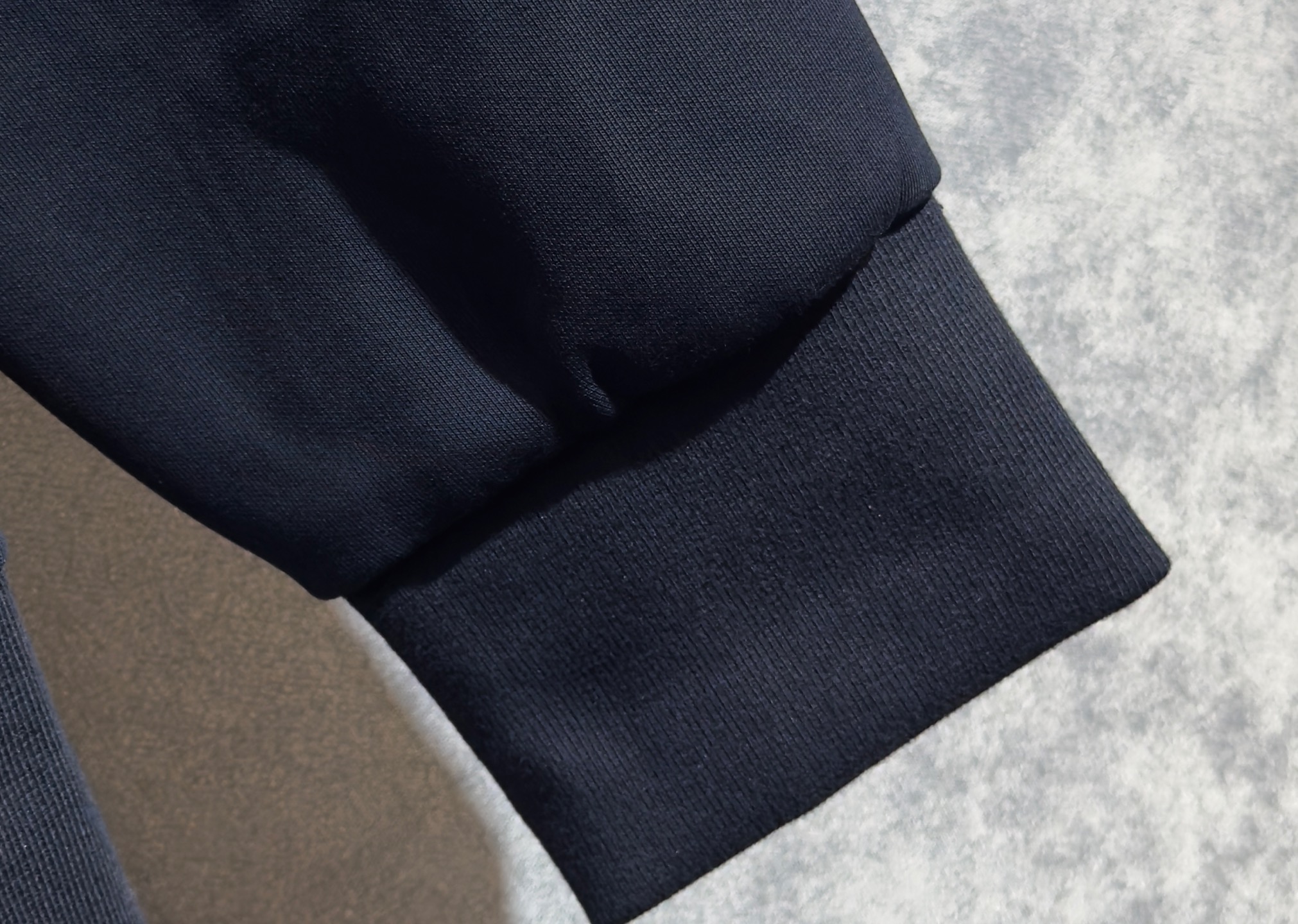 🔥HERMES 爱马仕 2026新款男士休闲连帽卫衣外套！休闲帅气 连帽外套更是秋冬衣橱里必不可少的一件