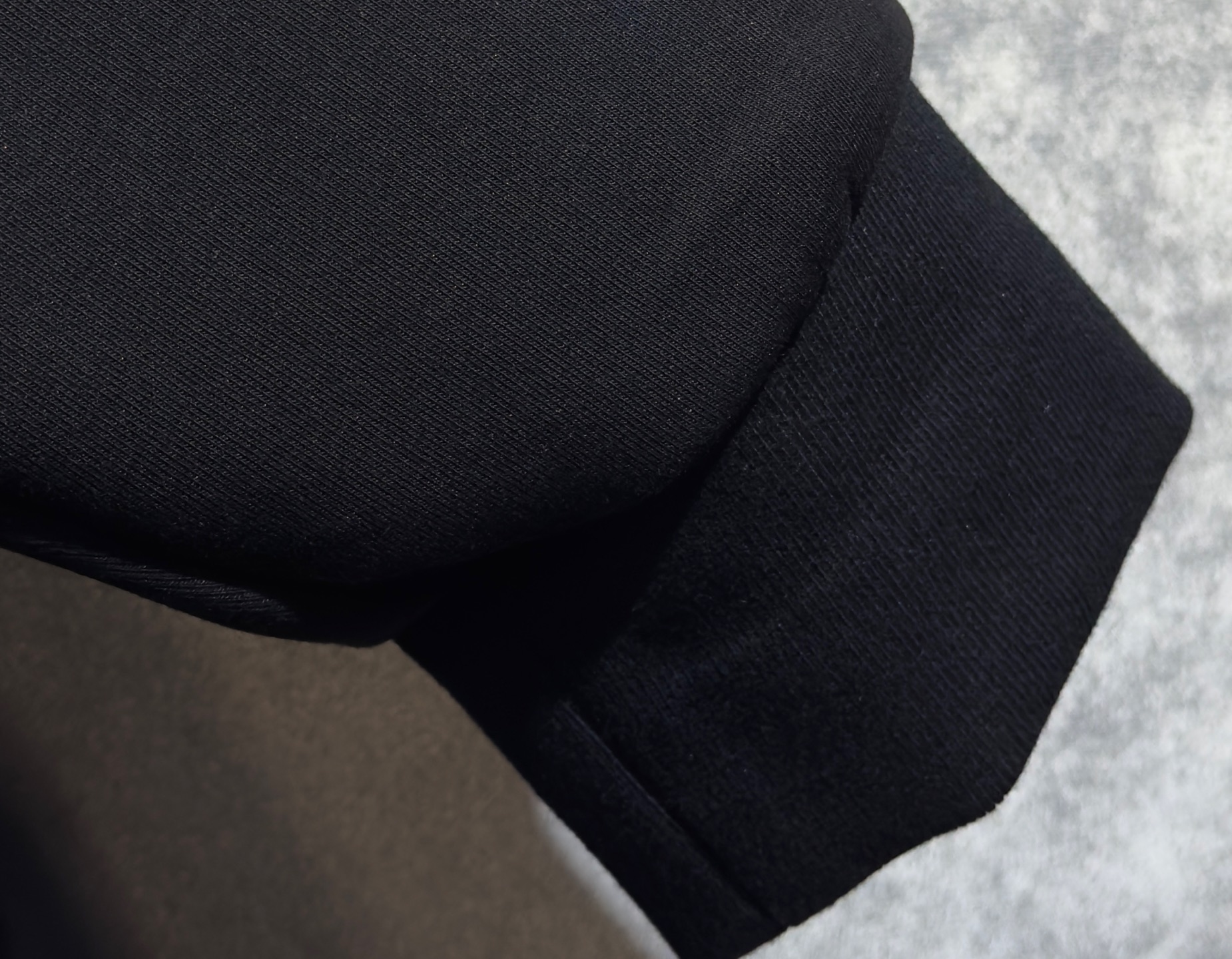 🔥HERMES 爱马仕 2026新款男士休闲连帽卫衣外套！休闲帅气 连帽外套更是秋冬衣橱里必不可少的一件