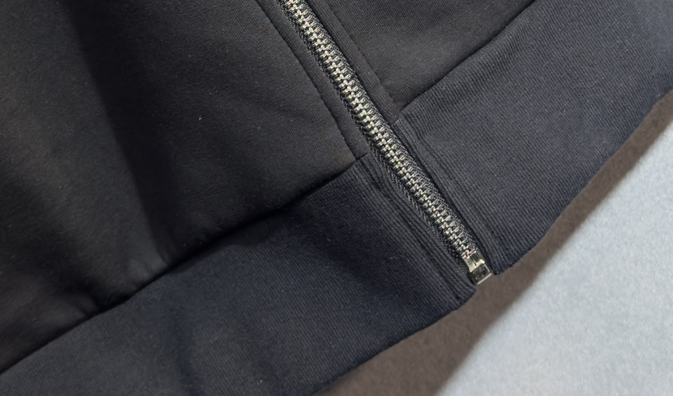 🔥HERMES 爱马仕 2026新款男士休闲连帽卫衣外套！休闲帅气 连帽外套更是秋冬衣橱里必不可少的一件