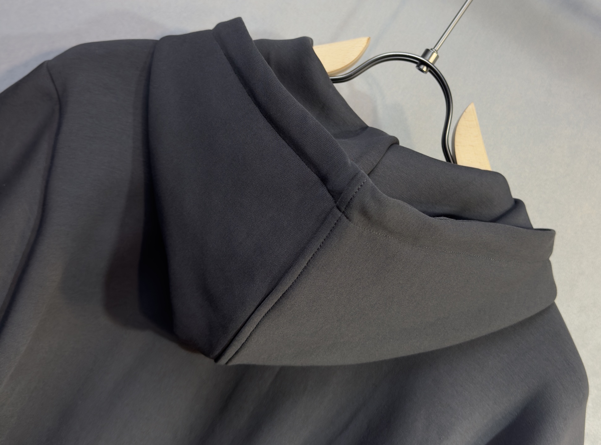 🔥HERMES 爱马仕 2026新款男士休闲连帽卫衣外套！休闲帅气 连帽外套更是秋冬衣橱里必不可少的一件