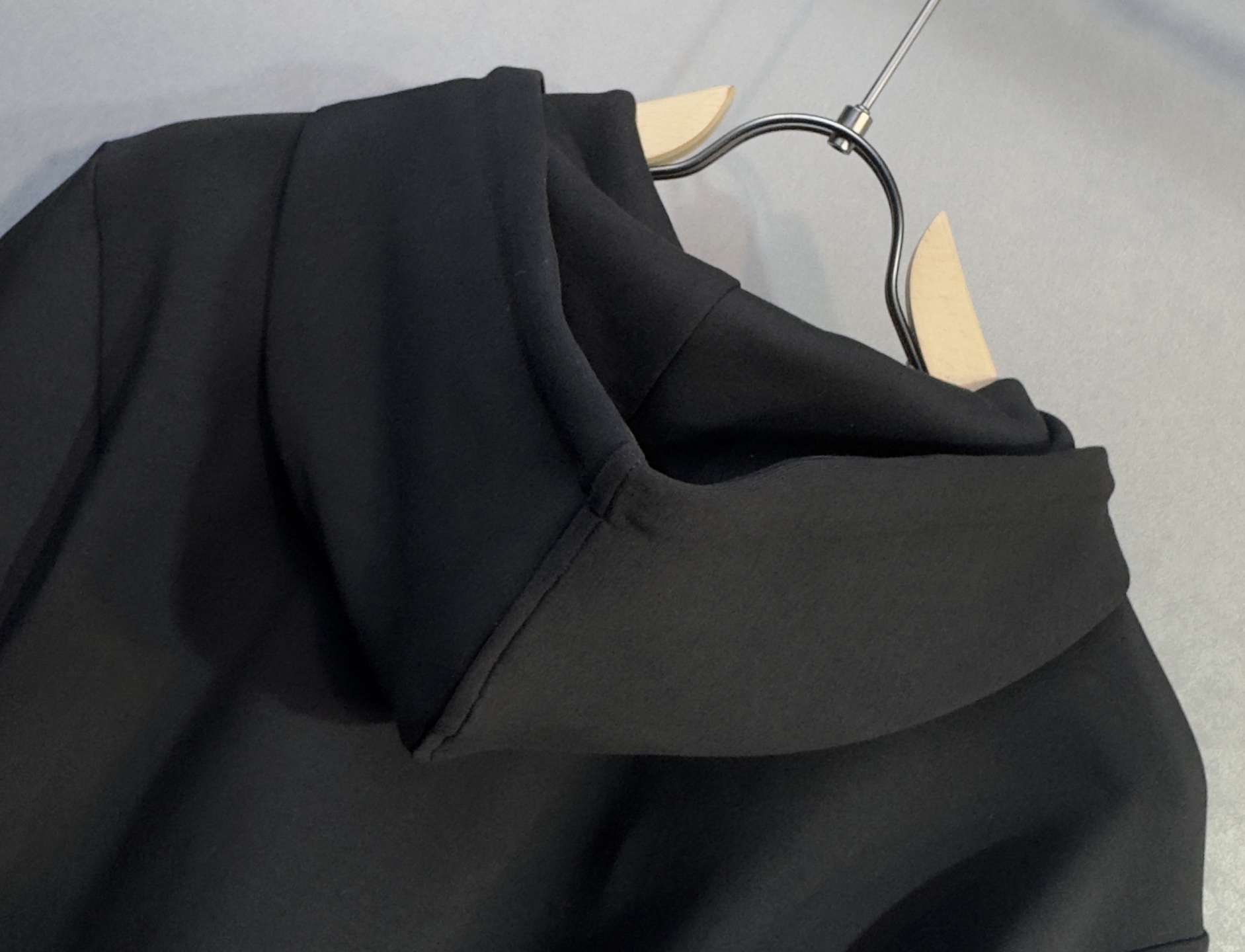 🔥HERMES 爱马仕 2026新款男士休闲连帽卫衣外套！休闲帅气 连帽外套更是秋冬衣橱里必不可少的一件