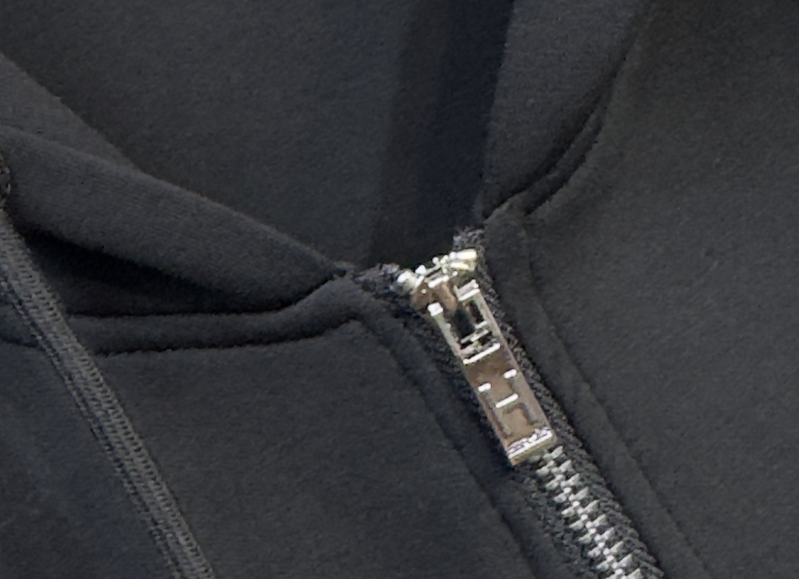 🔥HERMES 爱马仕 2026新款男士休闲连帽卫衣外套！休闲帅气 连帽外套更是秋冬衣橱里必不可少的一件