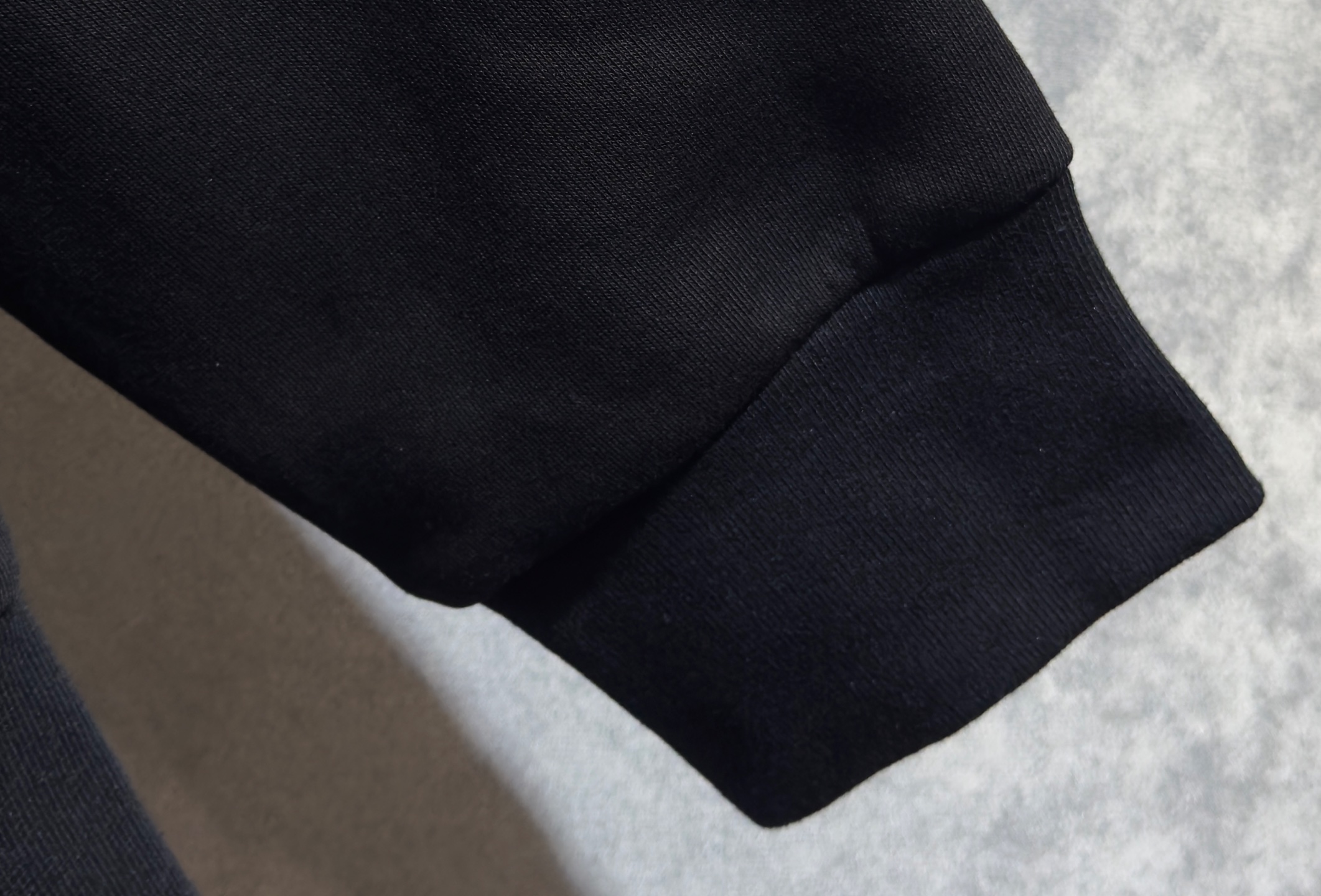 🔥DIOR 迪奥 2026新款男士休闲连帽卫衣外套！休闲帅气 连帽外套更是秋冬衣橱里必不可少的一件，百搭