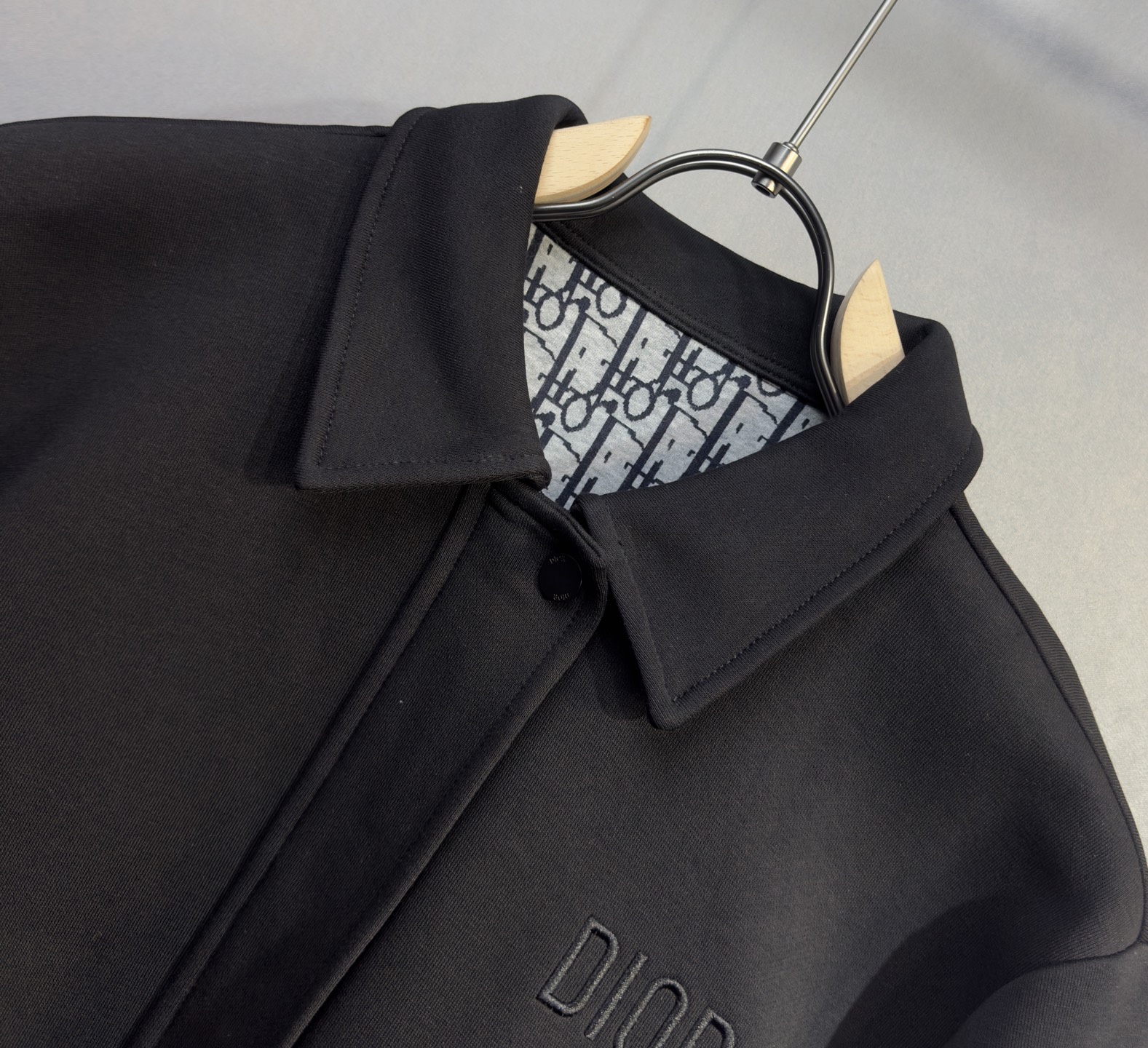 🔥DIOR 迪奥 2026新款男士休闲连帽卫衣外套！休闲帅气 连帽外套更是秋冬衣橱里必不可少的一件，百搭