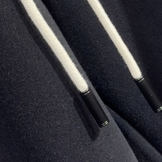 🔥PRADA 普拉达 26年新款休闲裤🔥专柜热销款 品味与价值共享 身穿着非常舒适 低调不失奢华 穿出去 🔥PRADA 普拉达 26年新款休闲裤🔥专柜热销款 品味与价值共享 身穿着非常舒适 低调不失奢华 穿出去
