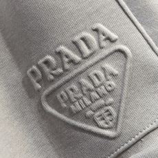 🔥PRADA 普拉达 26年新款休闲裤🔥专柜热销款 品味与价值共享 身穿着非常舒适 低调不失奢华 穿出去 🔥PRADA 普拉达 26年新款休闲裤🔥专柜热销款 品味与价值共享 身穿着非常舒适 低调不失奢华 穿出去