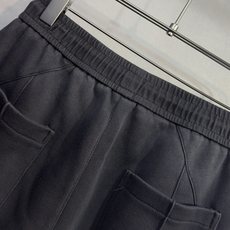 🔥LOEWE 罗意威 26年新款休闲裤🔥专柜热销款 品味与价值共享 身穿着非常舒适 低调不失奢华 穿出去 🔥LOEWE 罗意威 26年新款休闲裤🔥专柜热销款 品味与价值共享 身穿着非常舒适 低调不失奢华 穿出去