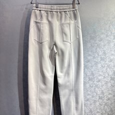 🔥LOEWE 罗意威 26年新款休闲裤🔥专柜热销款 品味与价值共享 身穿着非常舒适 低调不失奢华 穿出去 🔥LOEWE 罗意威 26年新款休闲裤🔥专柜热销款 品味与价值共享 身穿着非常舒适 低调不失奢华 穿出去