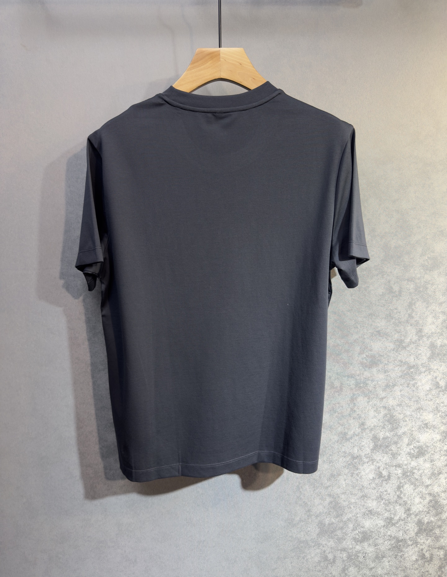 🔥MONCLER 蒙口 26SS新款春夏短袖 最高版本客供定制高端丝光珠地棉面料 简单时尚款，配色超级好