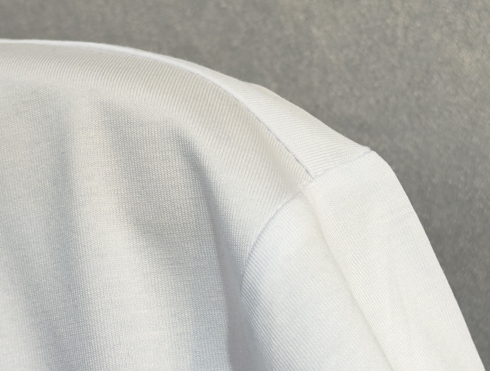 🔥🔥ARMANI 阿玛尼 高端定制 2026早春独家专供新款原单短袖T恤 高端版本 采用天丝丝光棉面料 