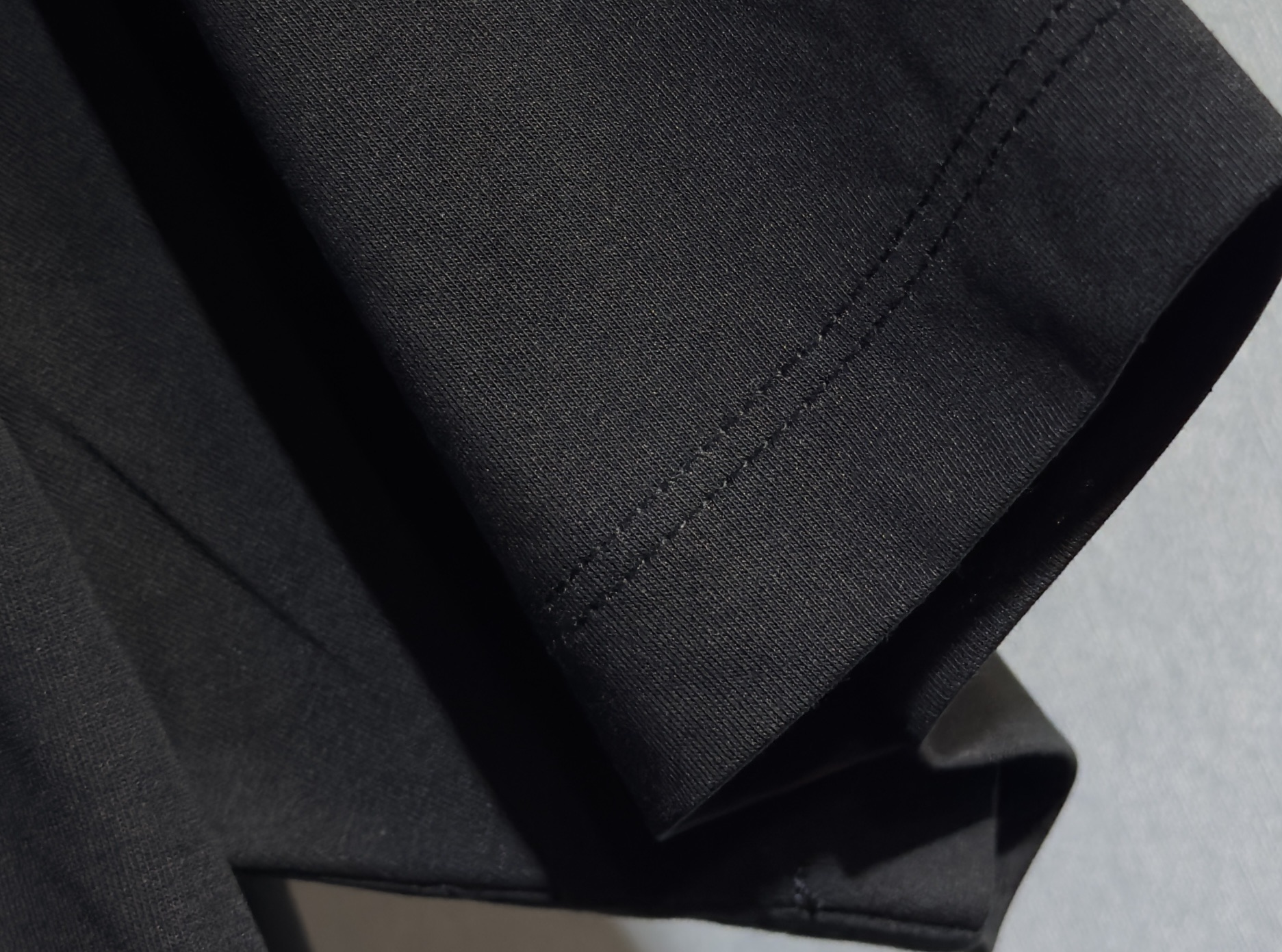 🔥🔥ARMANI 阿玛尼 高端定制 2026早春独家专供新款原单短袖T恤 高端版本 采用天丝丝光棉面料 