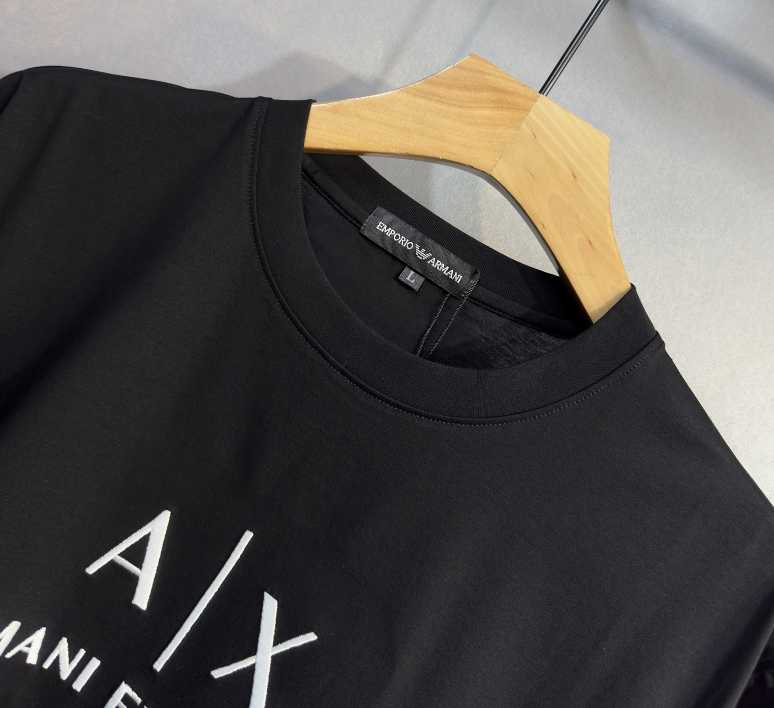 🔥🔥ARMANI 阿玛尼 高端定制 2026早春独家专供新款原单短袖T恤 高端版本 采用天丝丝光棉面料 