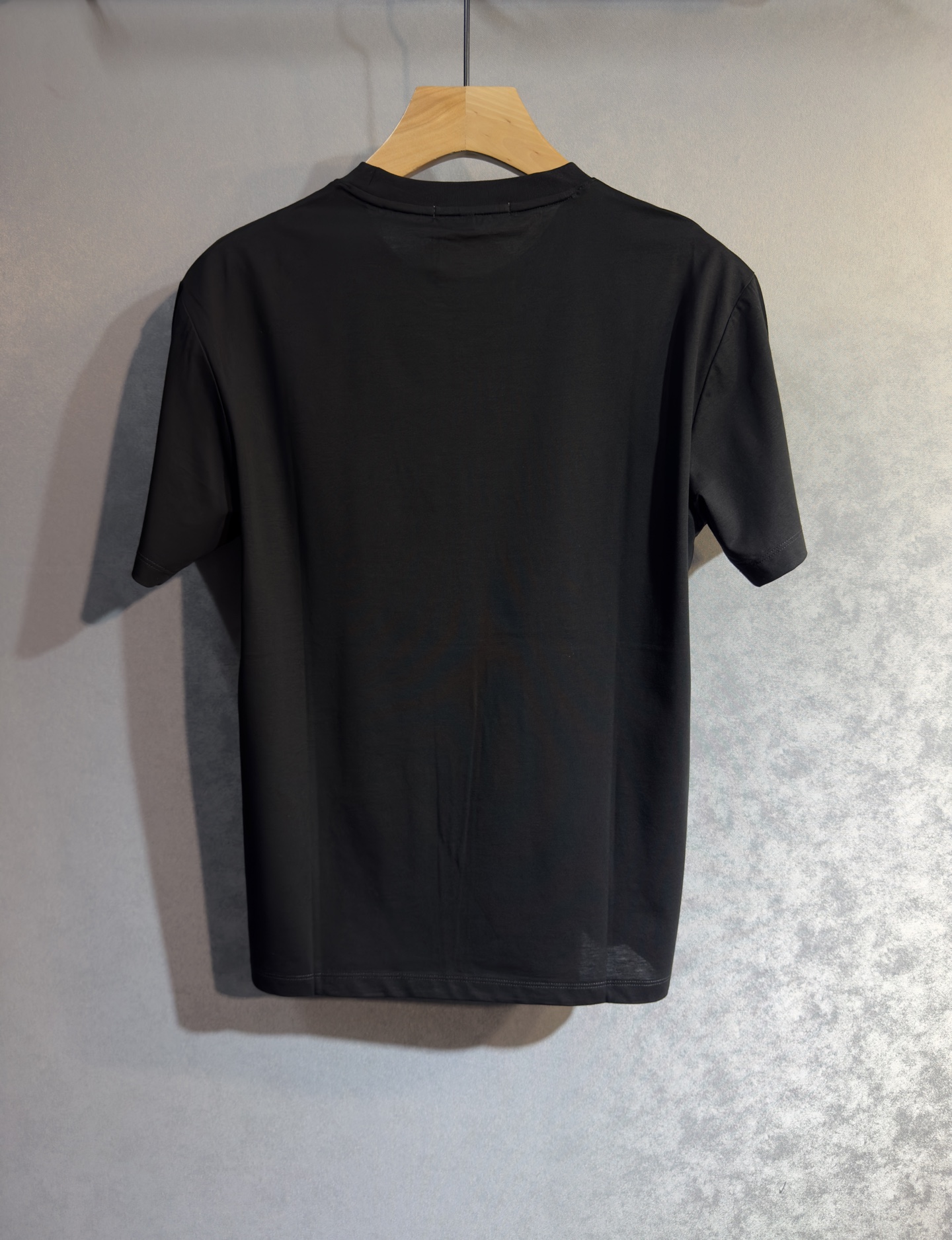 🔥🔥ARMANI 阿玛尼 高端定制 2026早春独家专供新款原单短袖T恤 高端版本 采用天丝丝光棉面料 