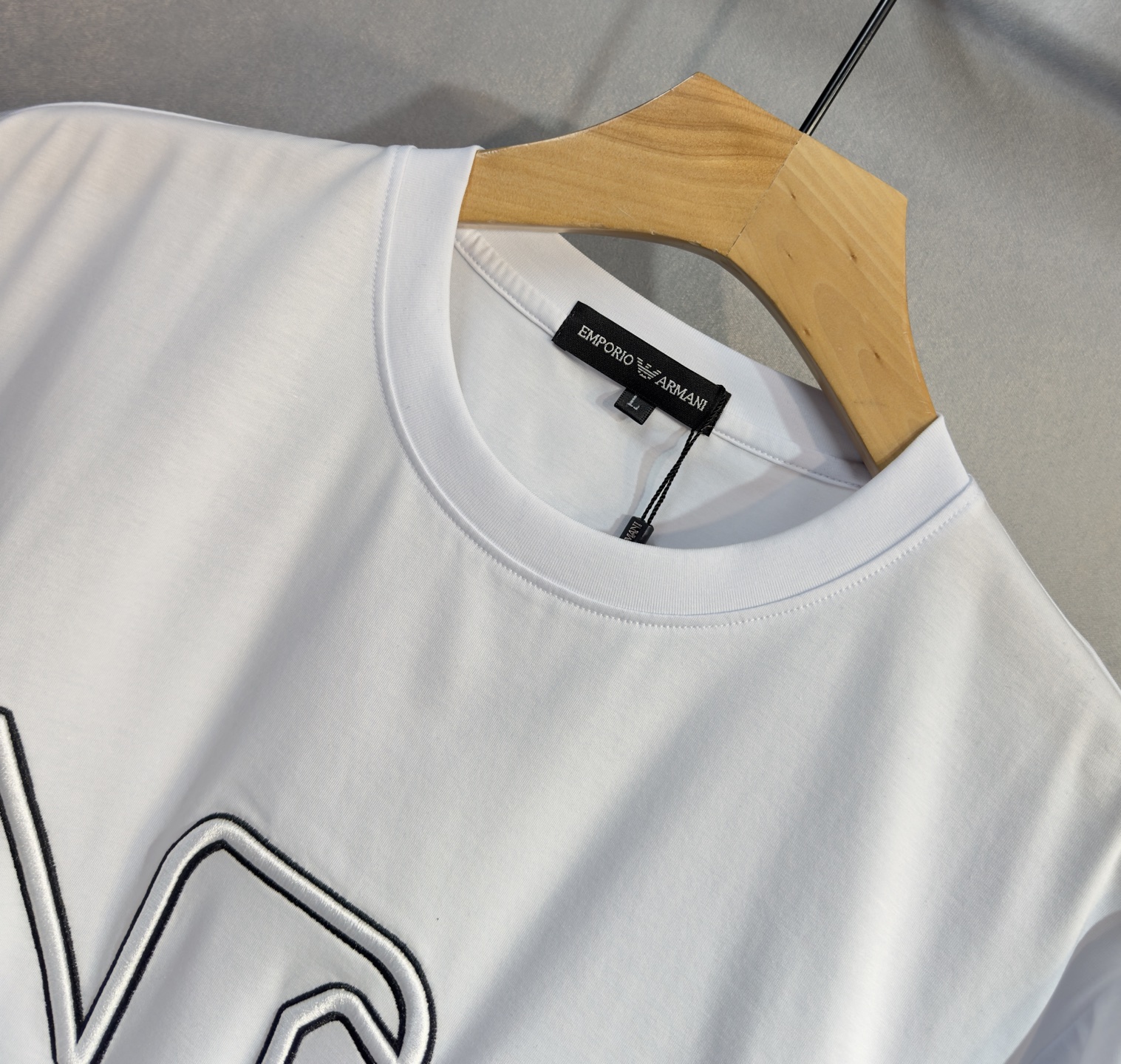 🔥🔥ARMANI 阿玛尼 高端定制 2026早春独家专供新款原单短袖T恤 高端版本 采用天丝丝光棉面料 