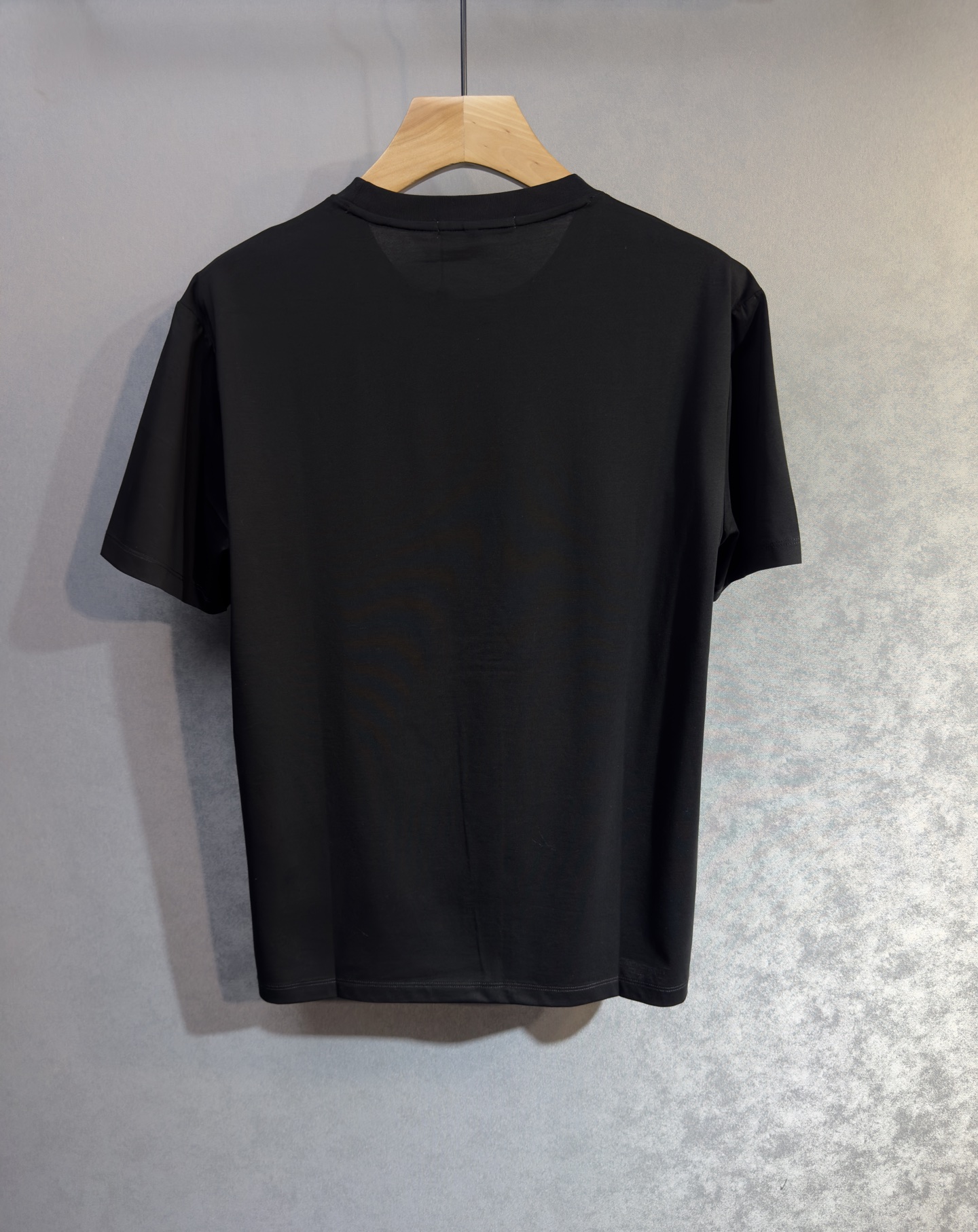 🔥🔥ARMANI 阿玛尼 高端定制 2026早春独家专供新款原单短袖T恤 高端版本 采用天丝丝光棉面料 