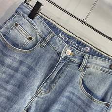 🔥MONCLER 蒙口 26年新款牛仔裤🔥专柜热销款 品味与价值共享 身穿着非常舒适 低调不失奢华 穿出 🔥MONCLER 蒙口 26年新款牛仔裤🔥专柜热销款 品味与价值共享 身穿着非常舒适 低调不失奢华 穿出